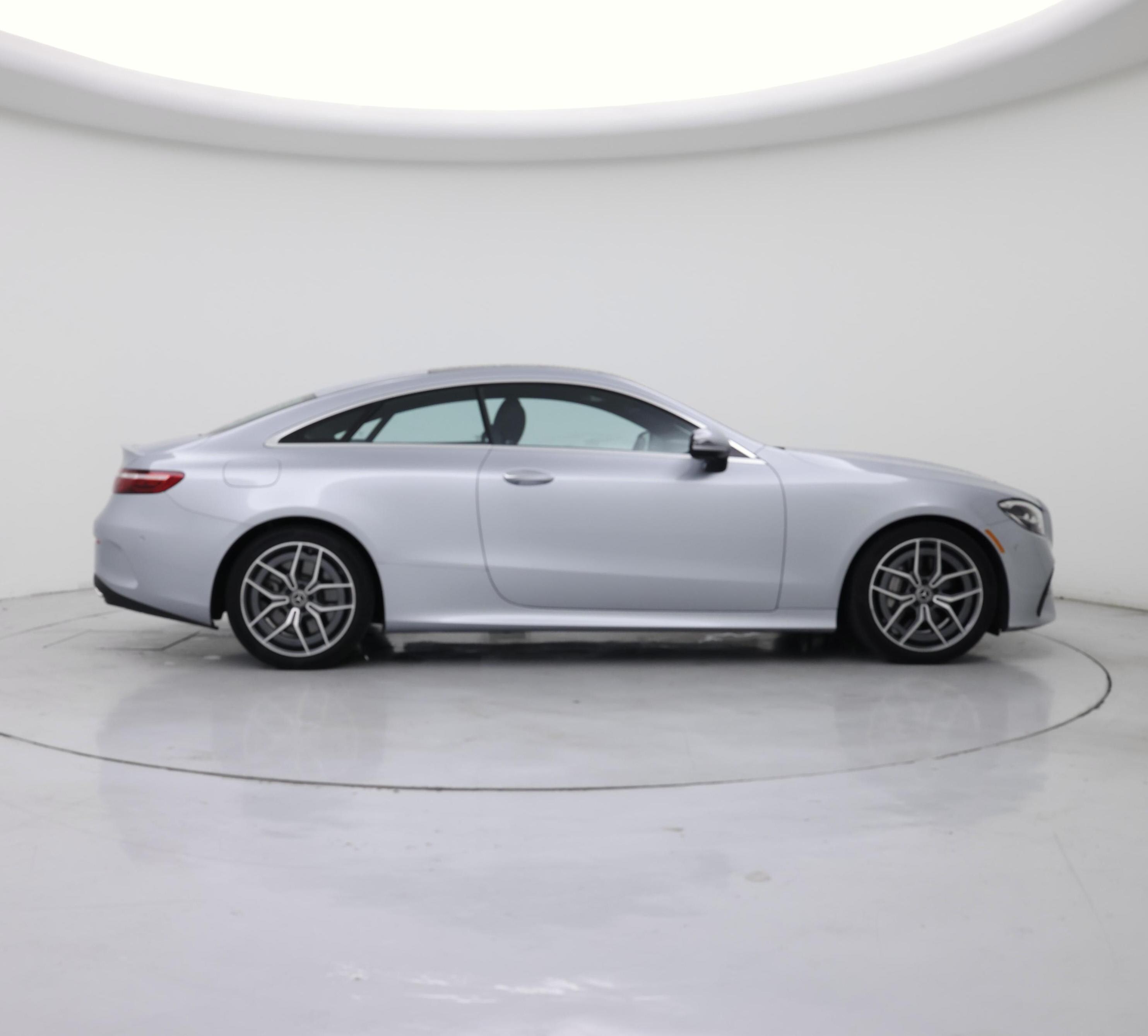 Thumbnail: 2022 Mercedes-Benz E-Class - 7