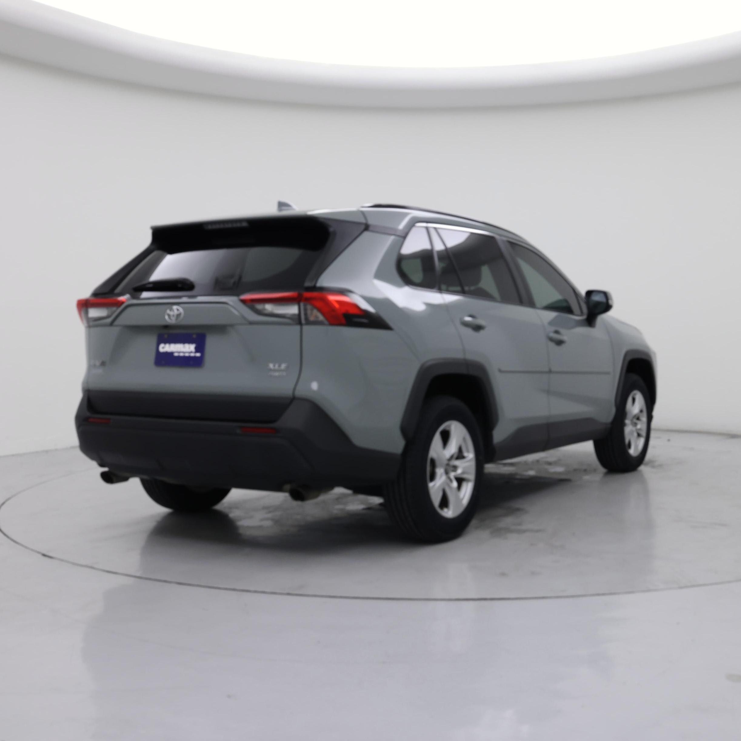 Thumbnail: 2020 Toyota RAV4 - 8