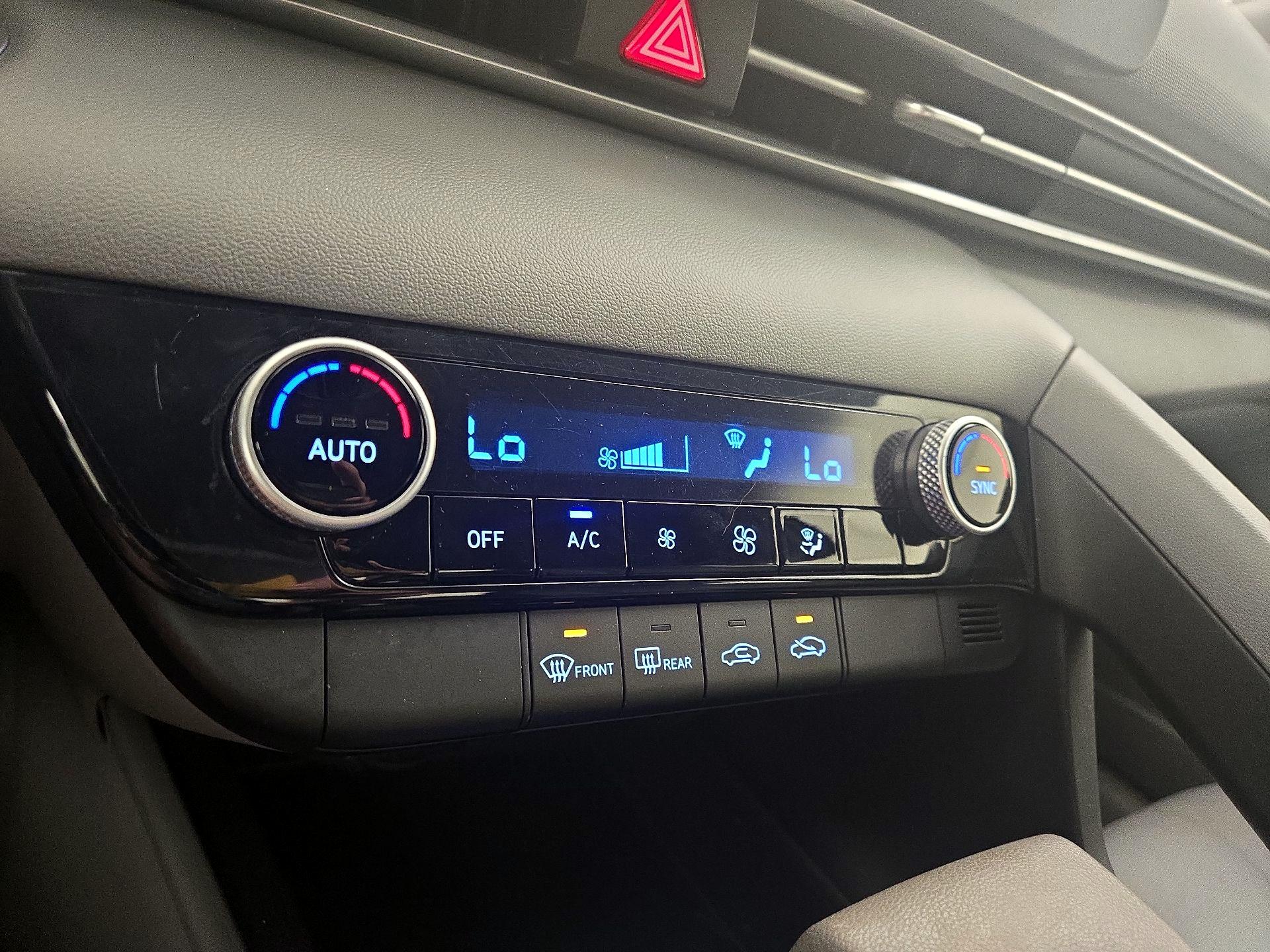 Thumbnail: 2021 Hyundai Elantra - 16