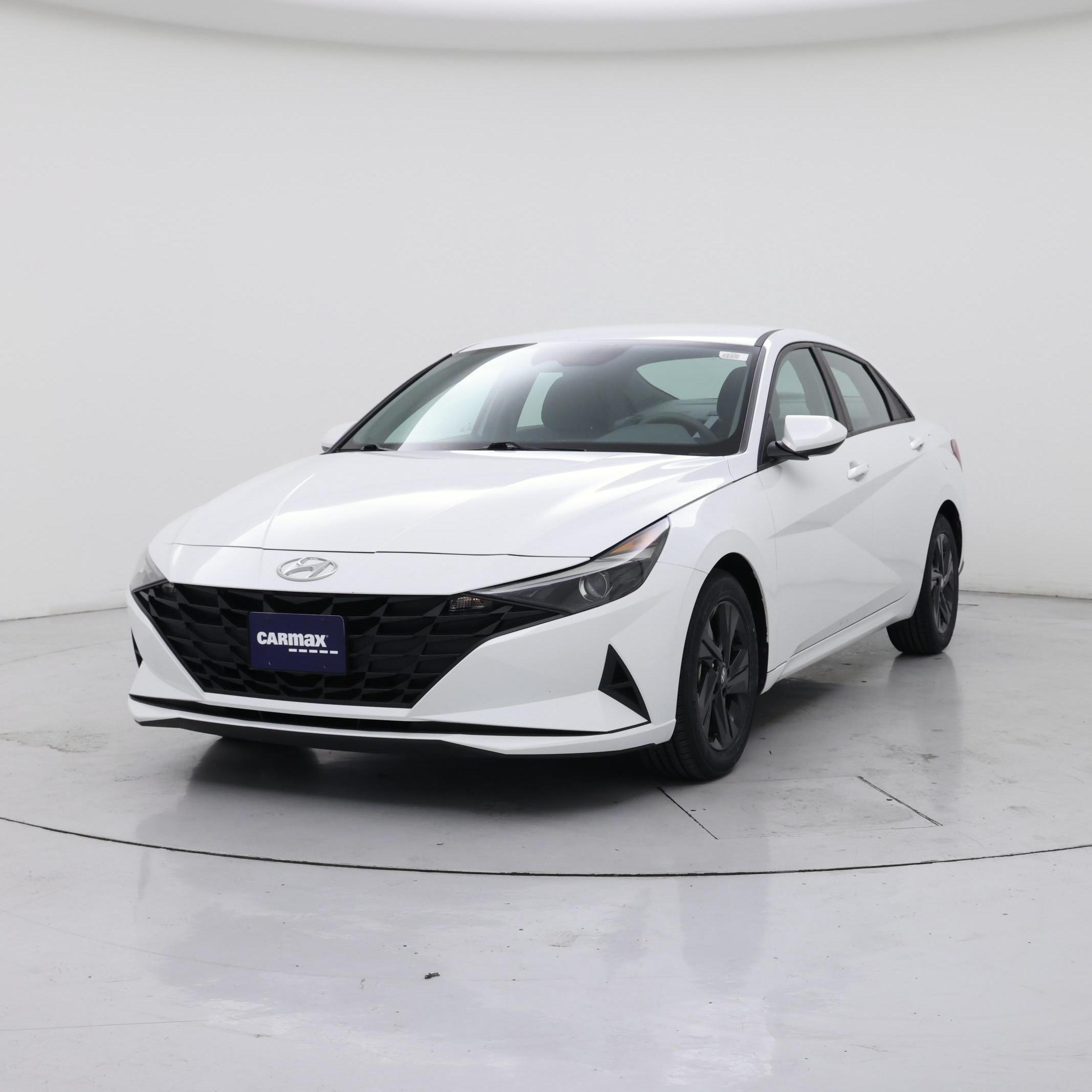 Thumbnail: 2021 Hyundai Elantra - 4