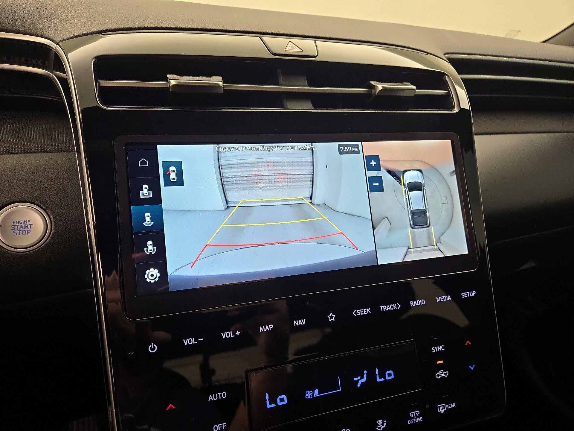 Thumbnail: 2023 Hyundai Santa Cruz - 15