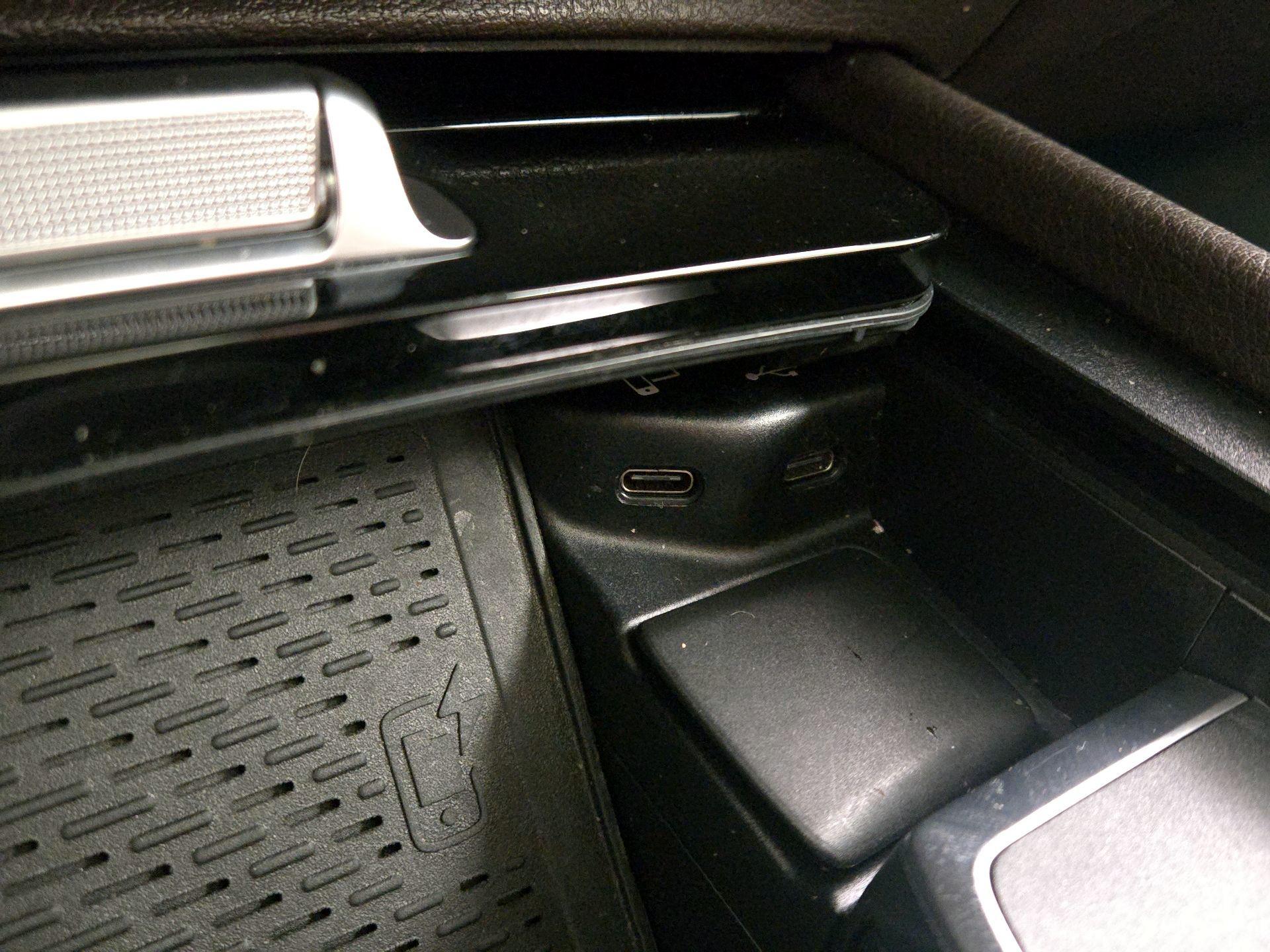 Thumbnail: 2020 Mercedes-Benz GLE - 19