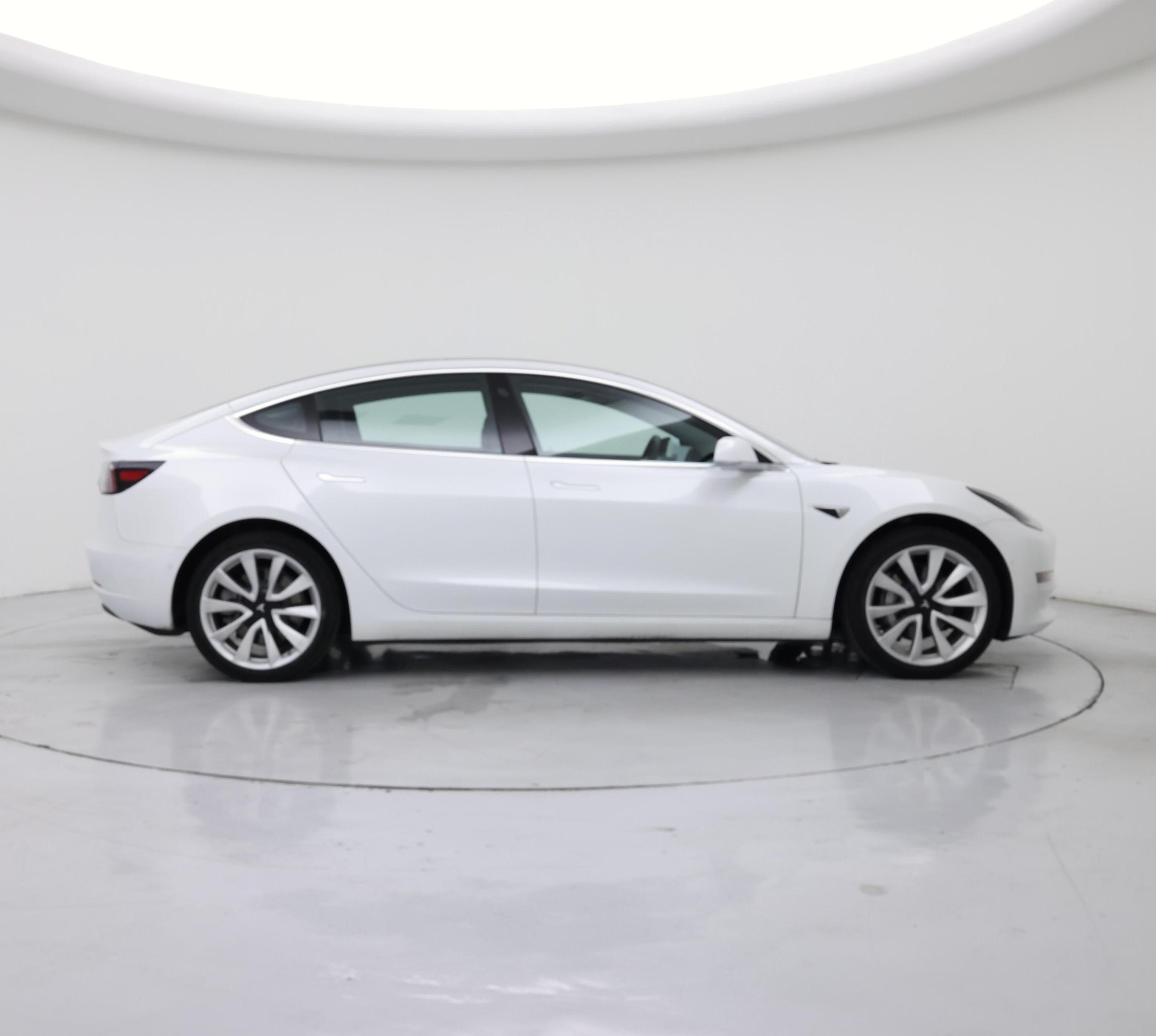 Thumbnail: 2020 Tesla Model 3 - 7