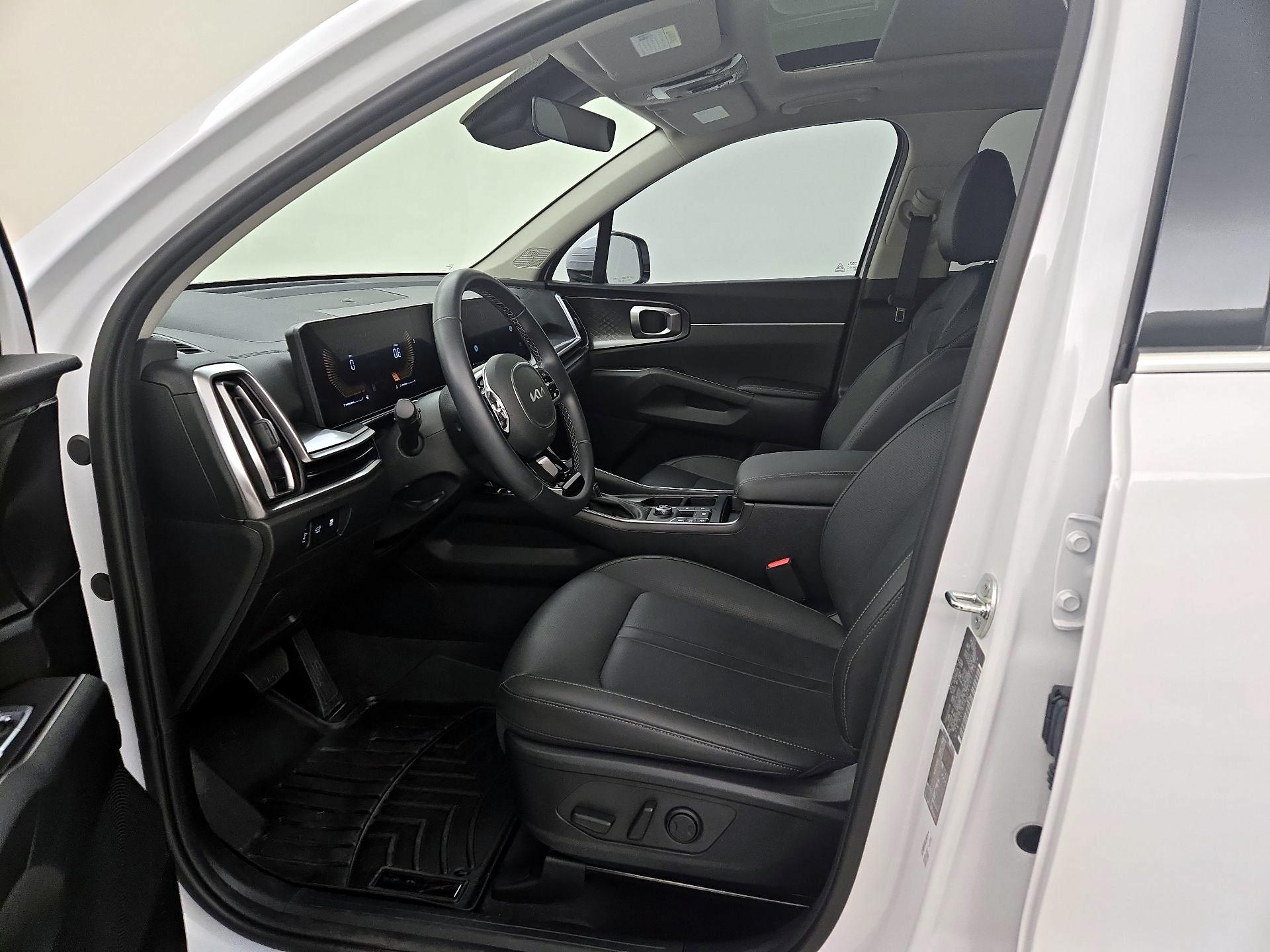 Thumbnail: 2025 Kia Sorento - 11