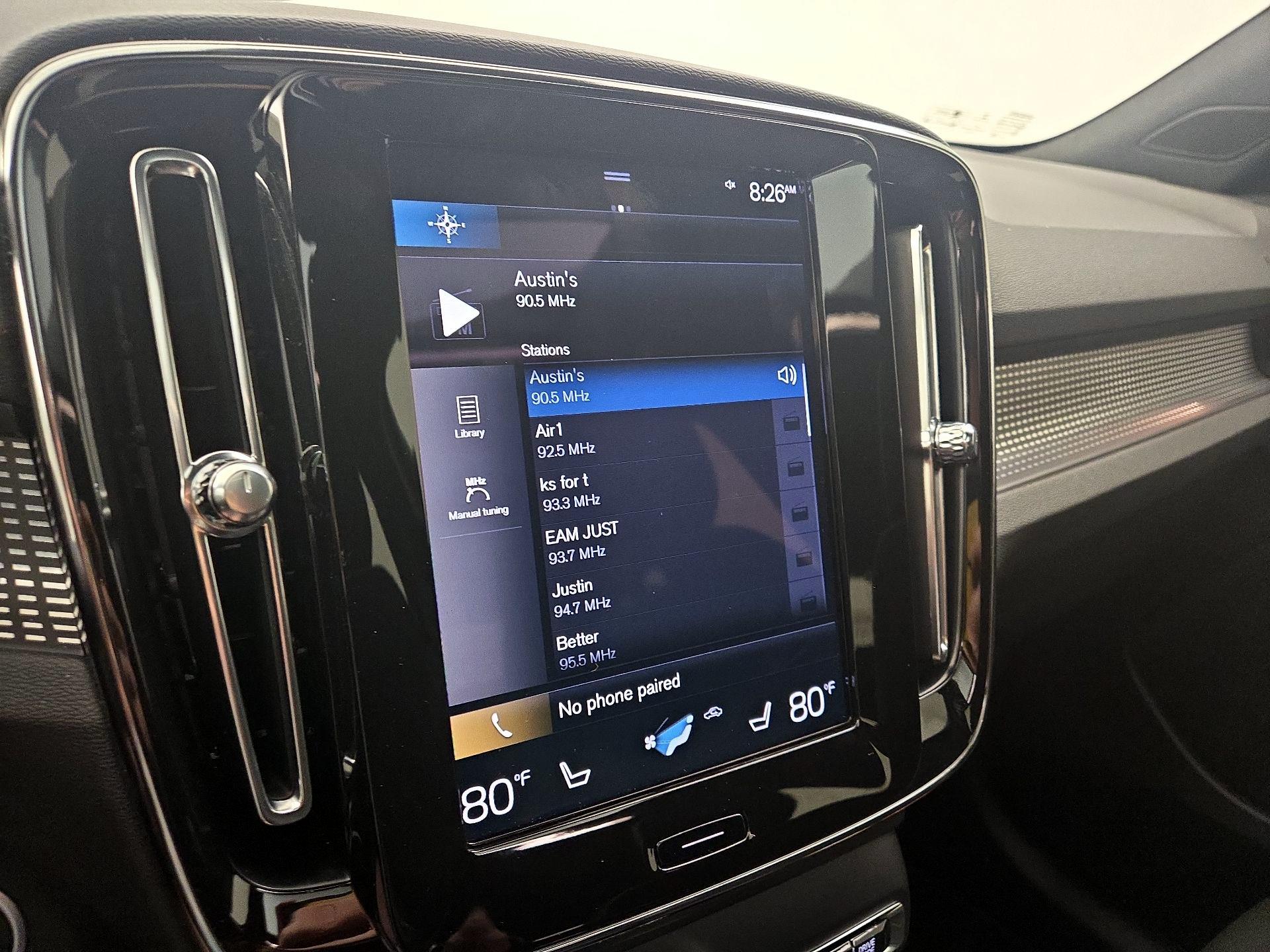 Thumbnail: 2022 Volvo XC40 - 16