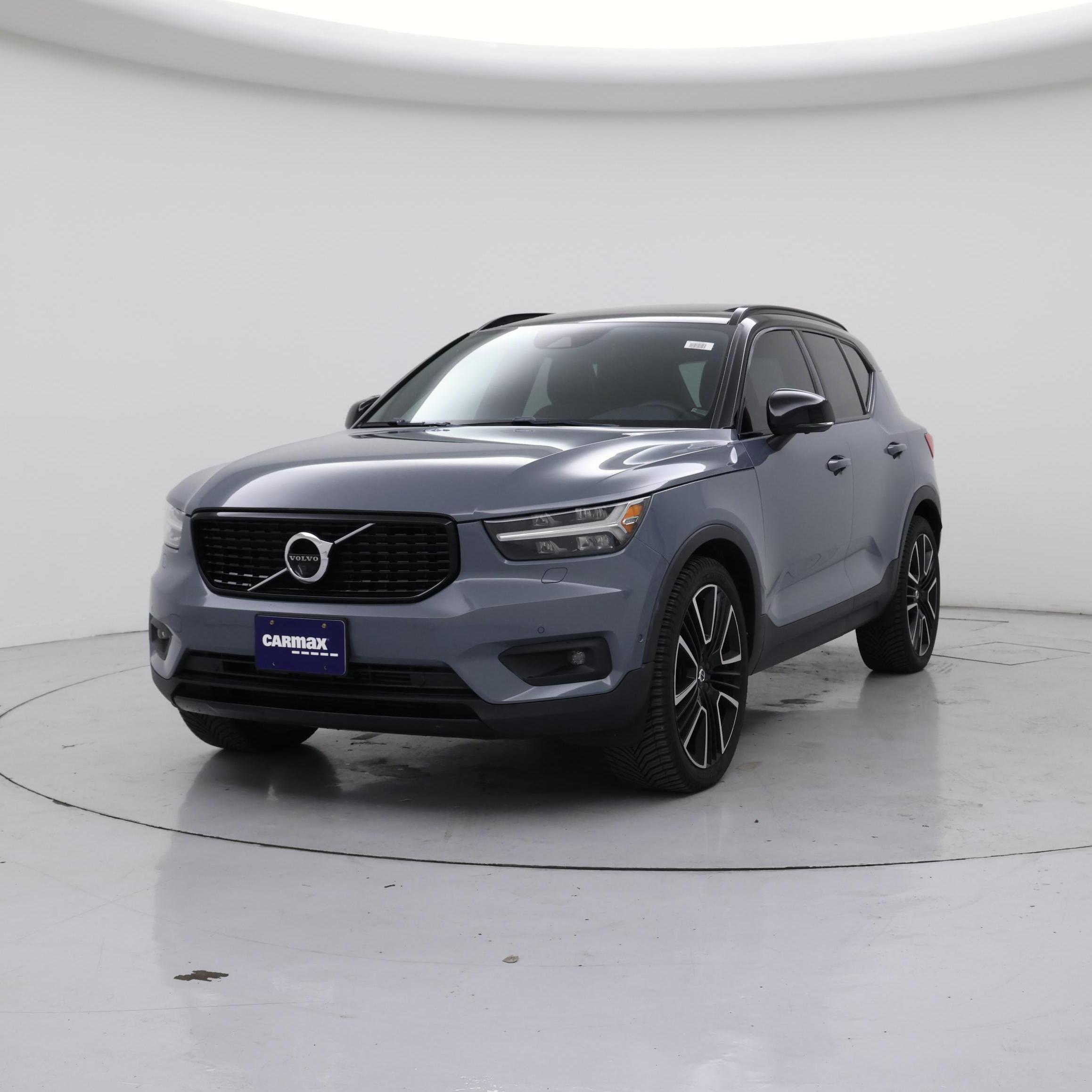 Thumbnail: 2022 Volvo XC40 - 4