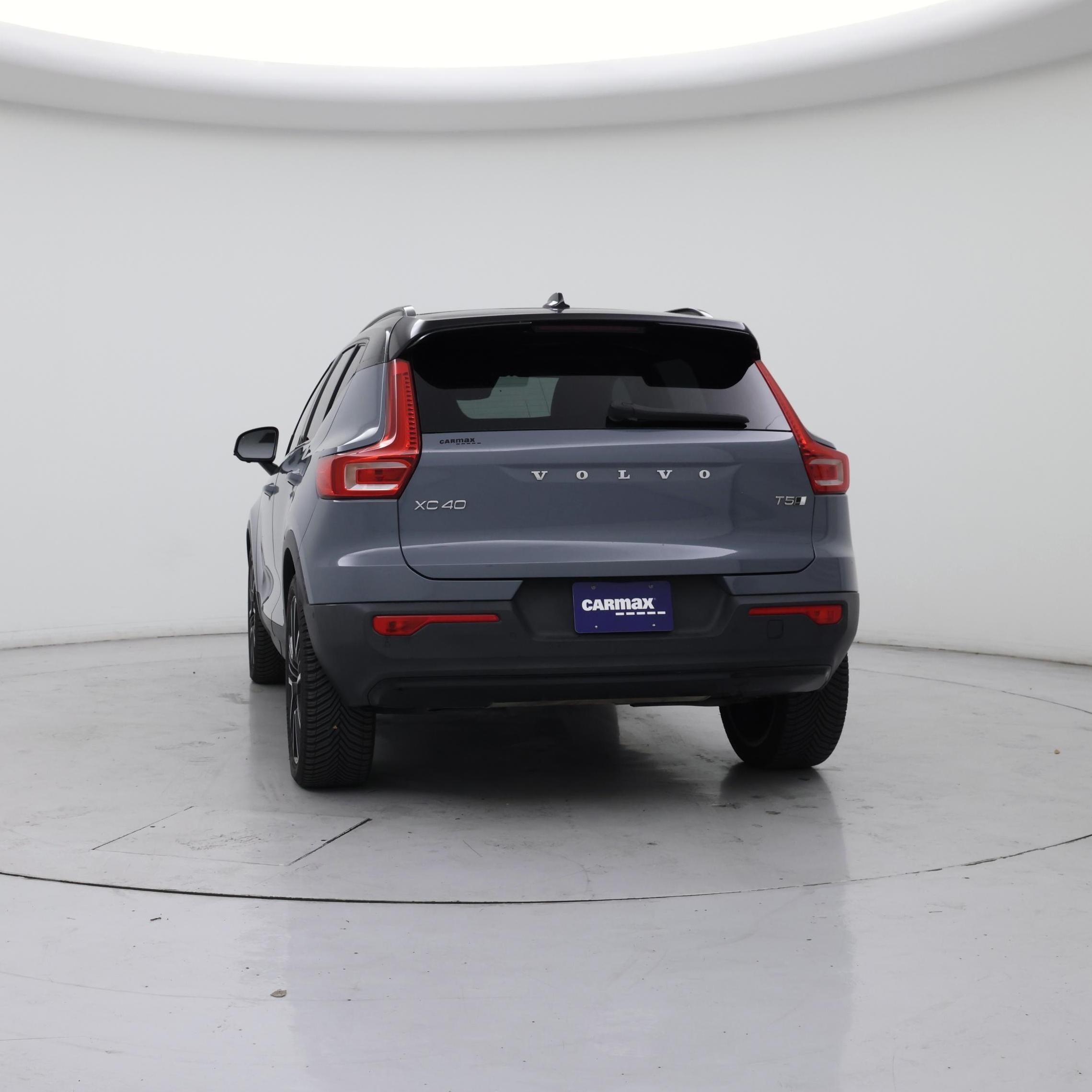 Thumbnail: 2022 Volvo XC40 - 6