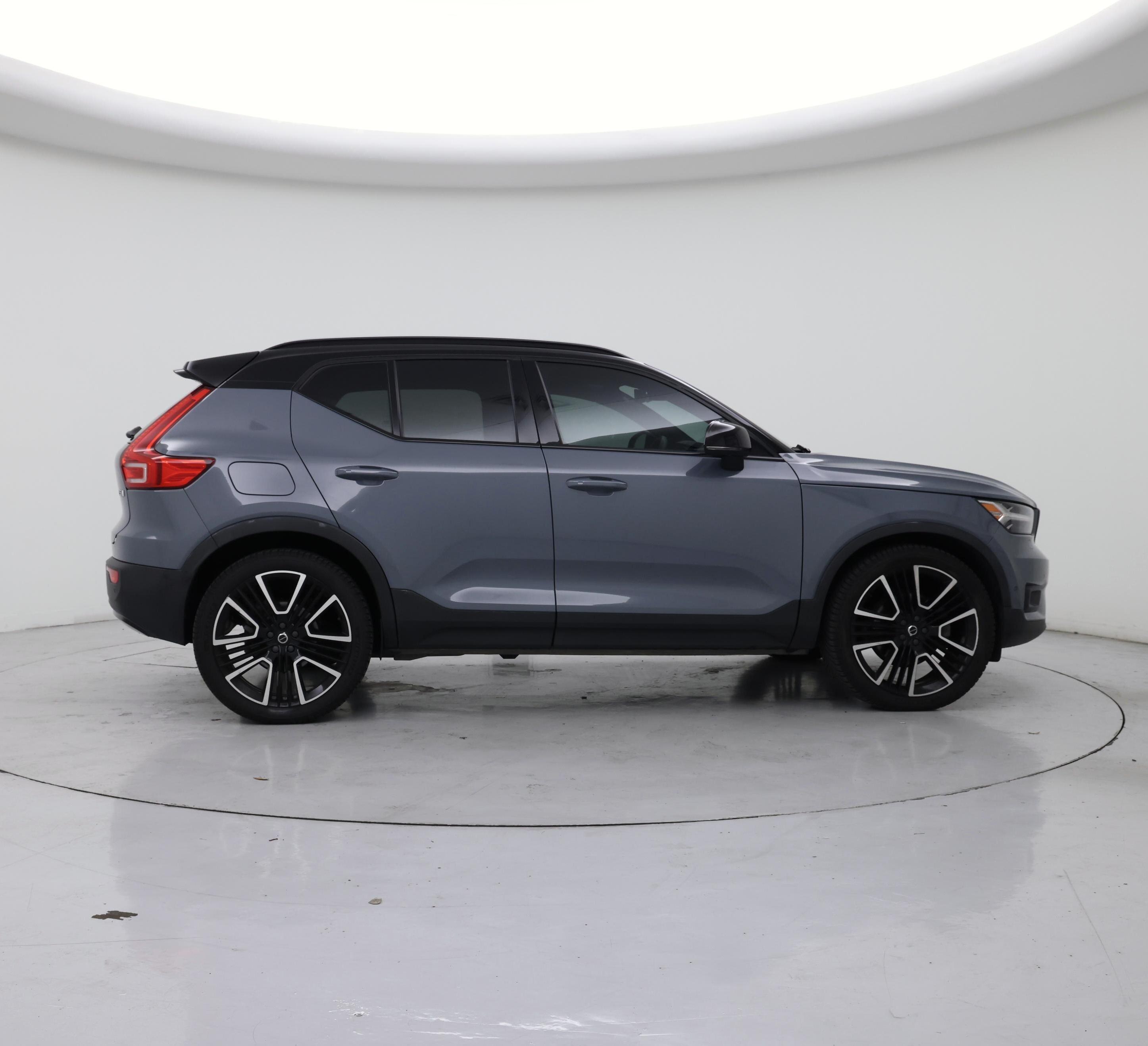 Thumbnail: 2022 Volvo XC40 - 7