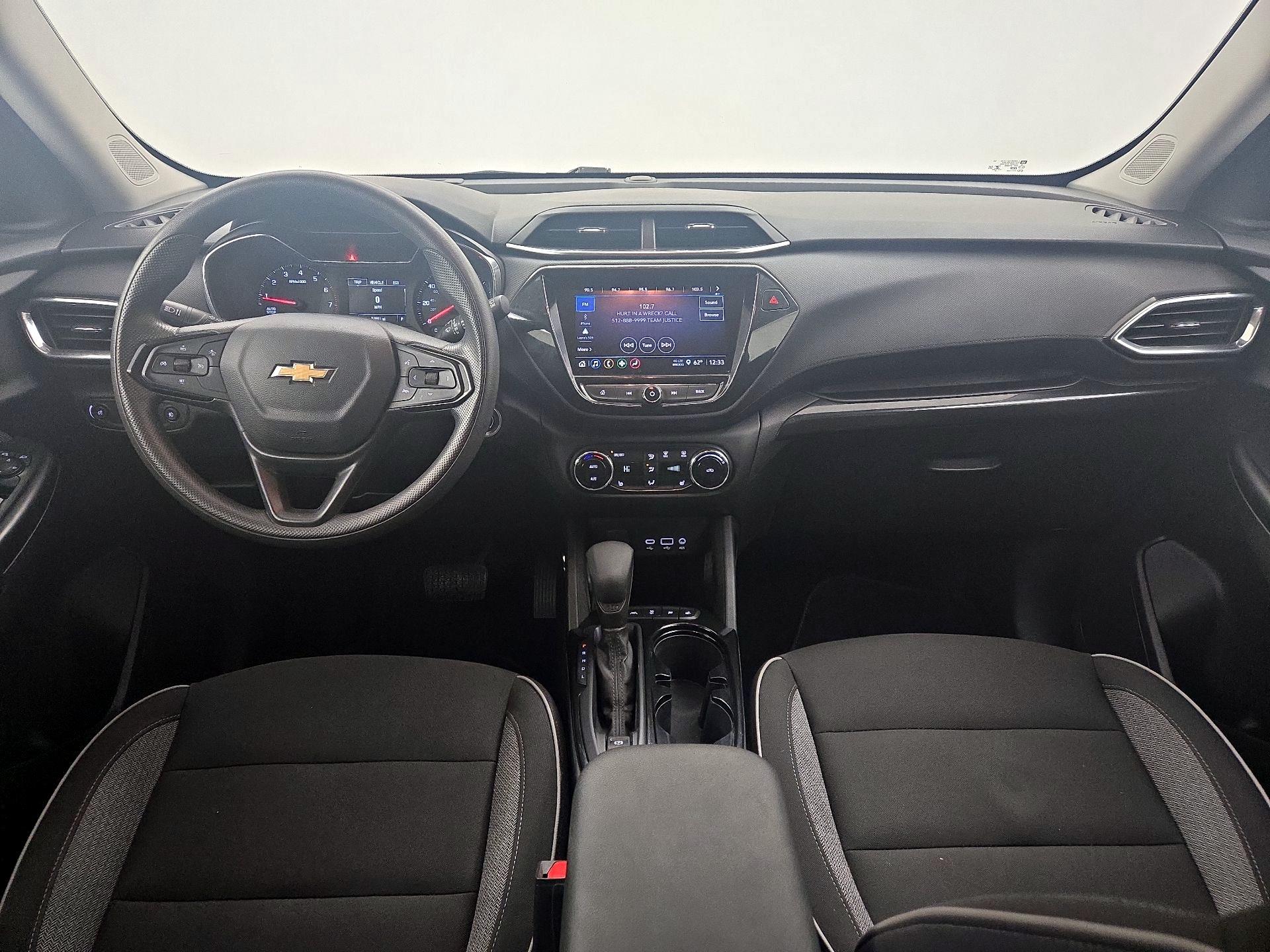 Thumbnail: 2023 Chevrolet TrailBlazer - 9