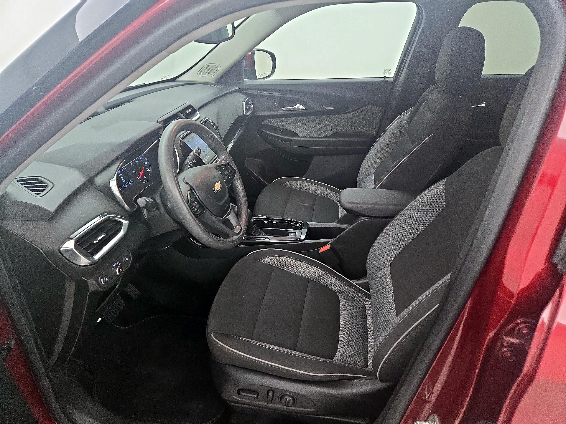 Thumbnail: 2023 Chevrolet TrailBlazer - 11