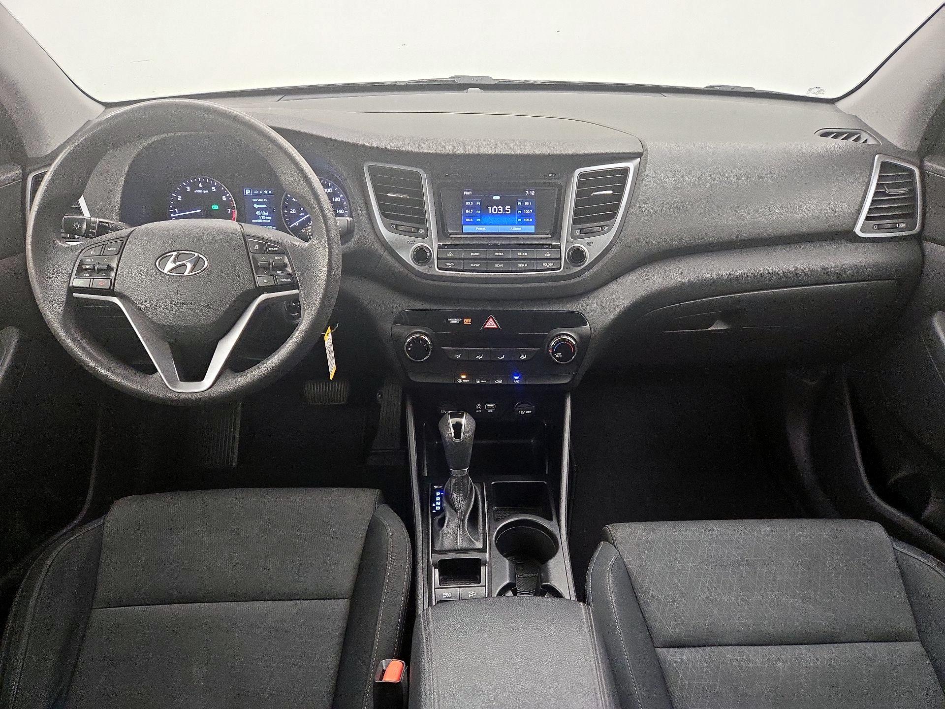 Thumbnail: 2016 Hyundai Tucson - 9