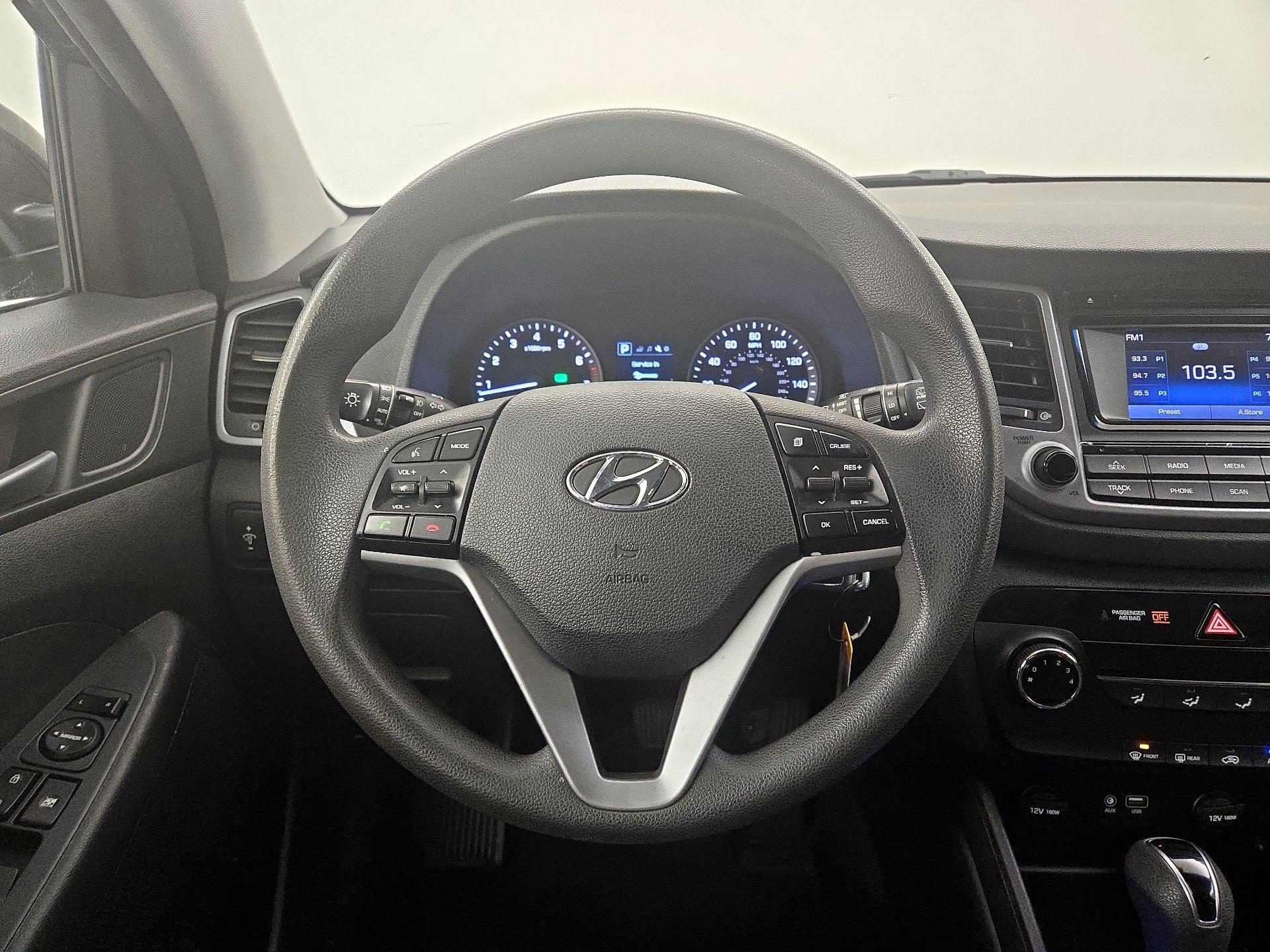 Thumbnail: 2016 Hyundai Tucson - 10