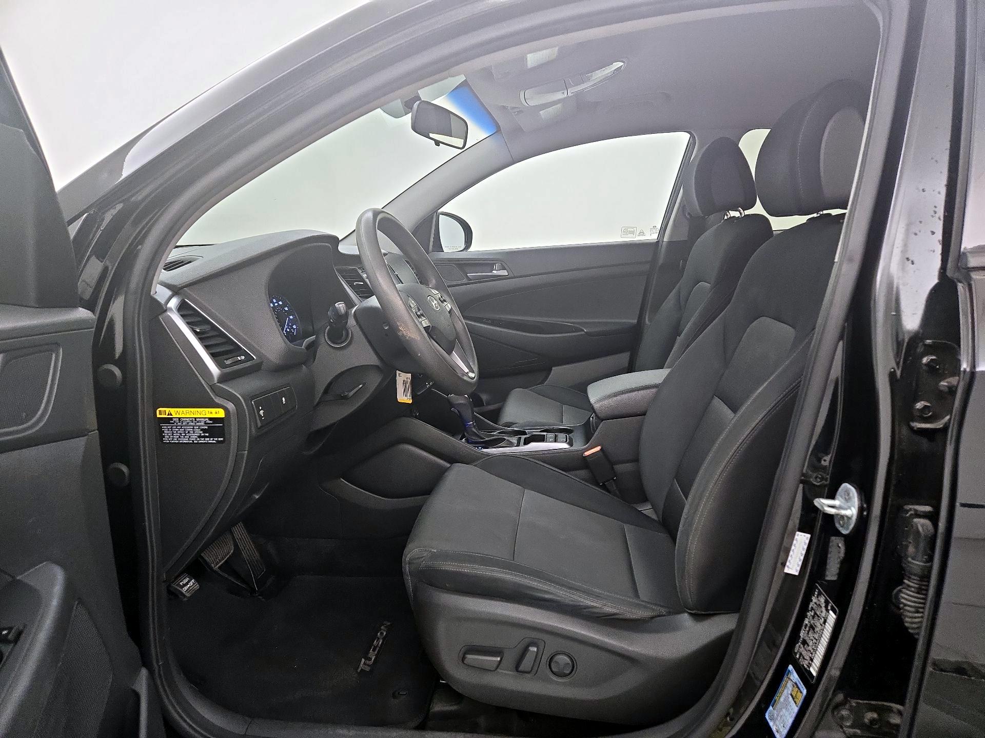 Thumbnail: 2016 Hyundai Tucson - 11