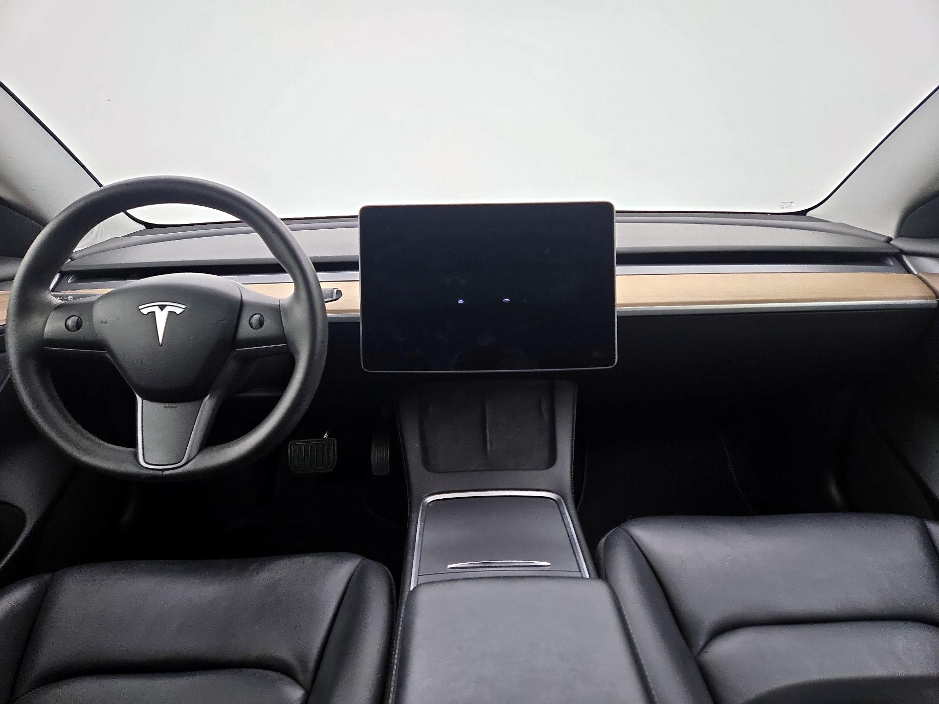 Thumbnail: 2022 Tesla Model 3 - 9