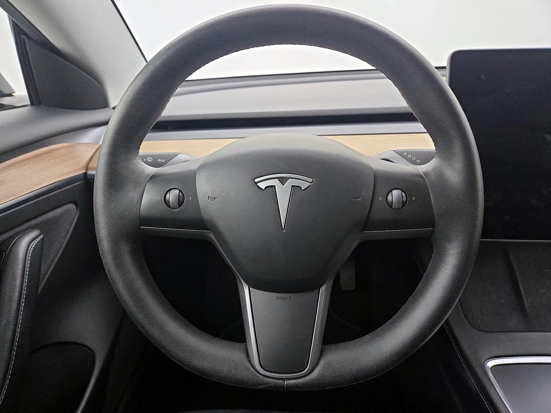 Thumbnail: 2022 Tesla Model 3 - 10