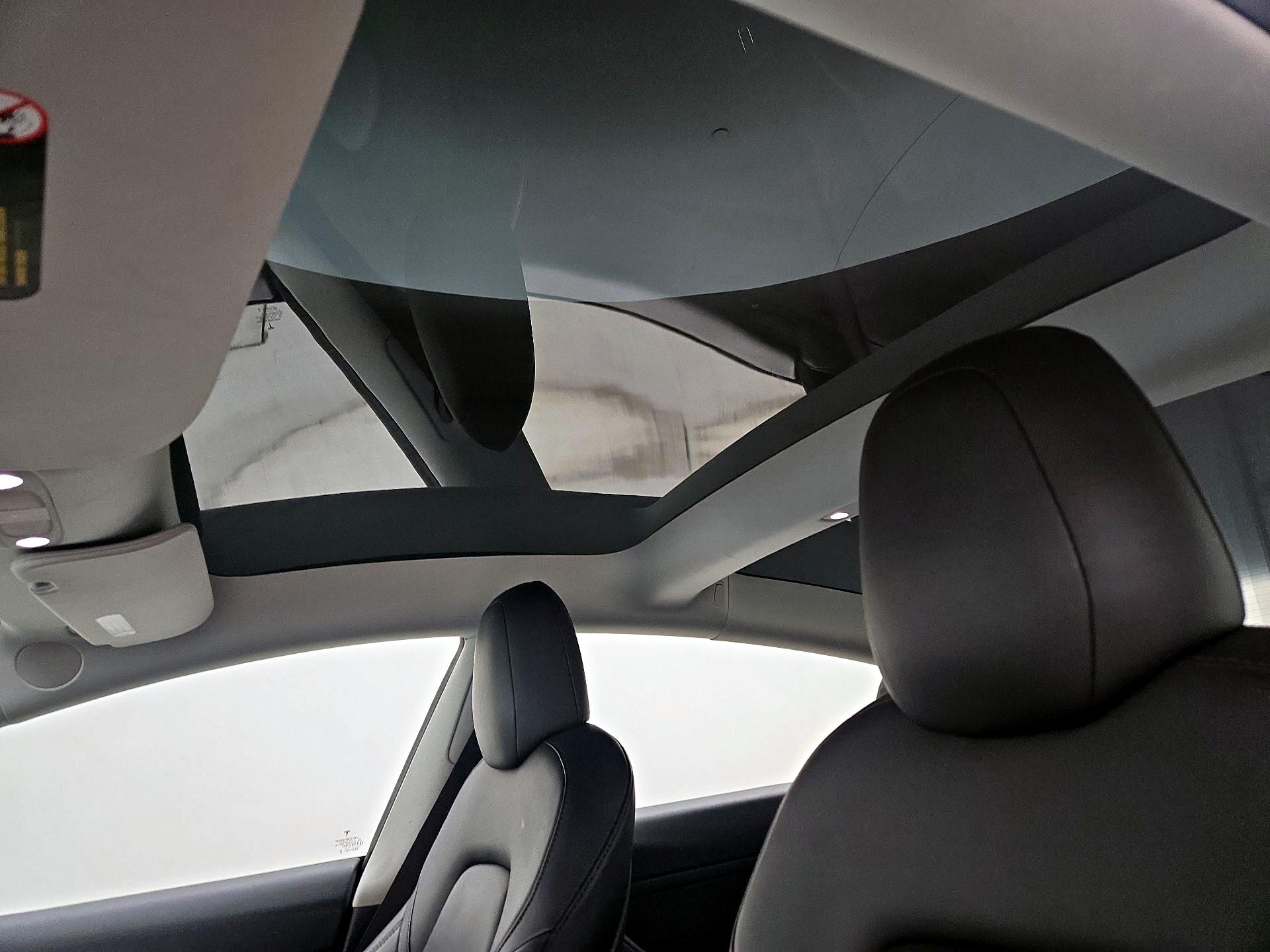 Thumbnail: 2022 Tesla Model 3 - 18