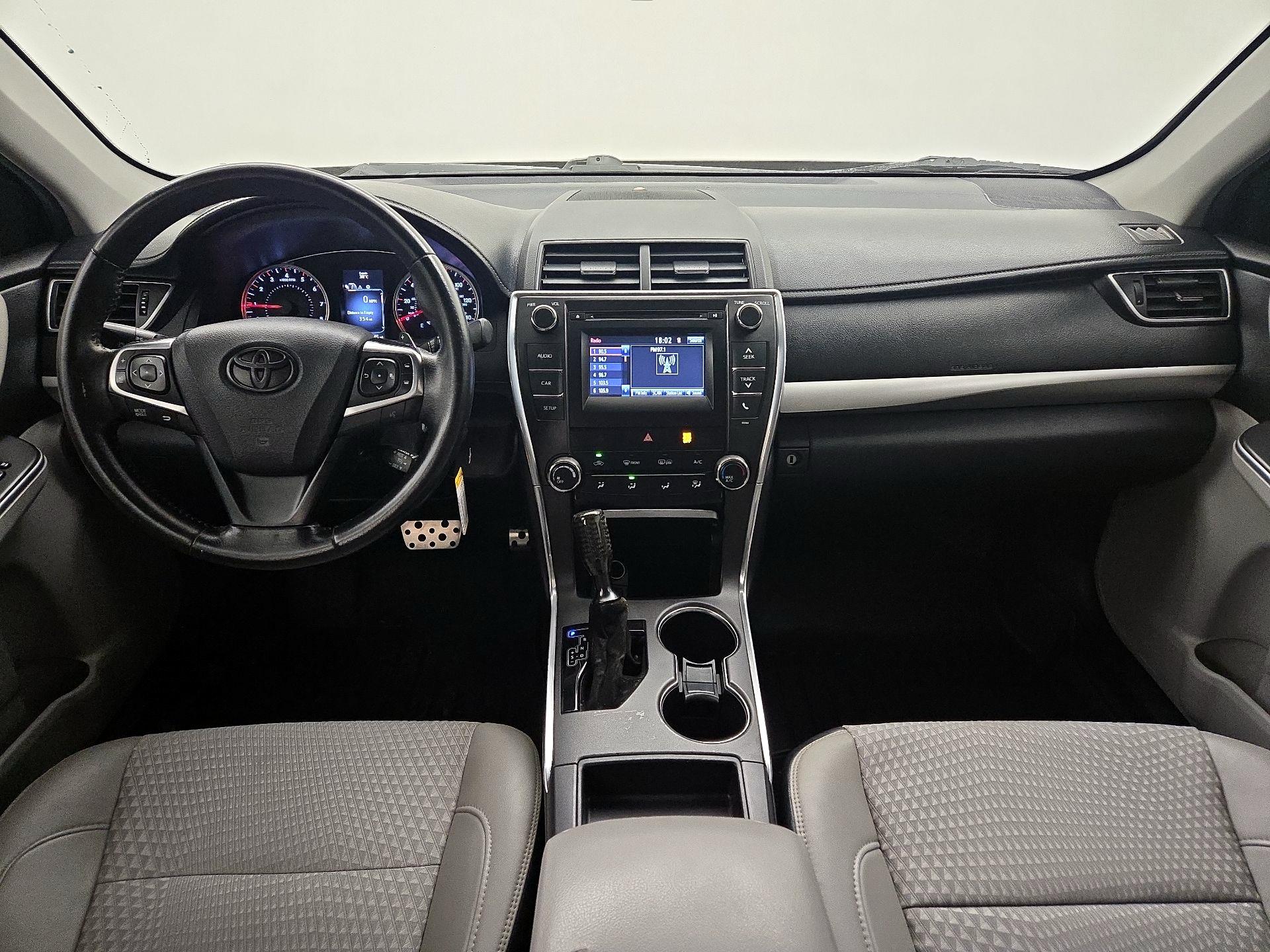 Thumbnail: 2015 Toyota Camry - 9