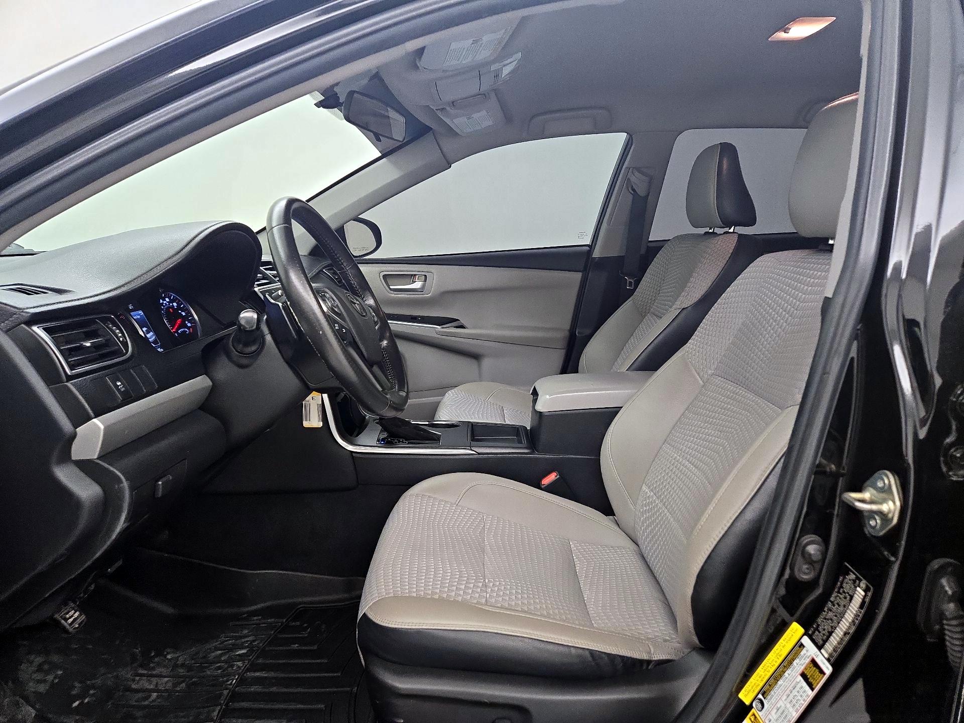 Thumbnail: 2015 Toyota Camry - 11