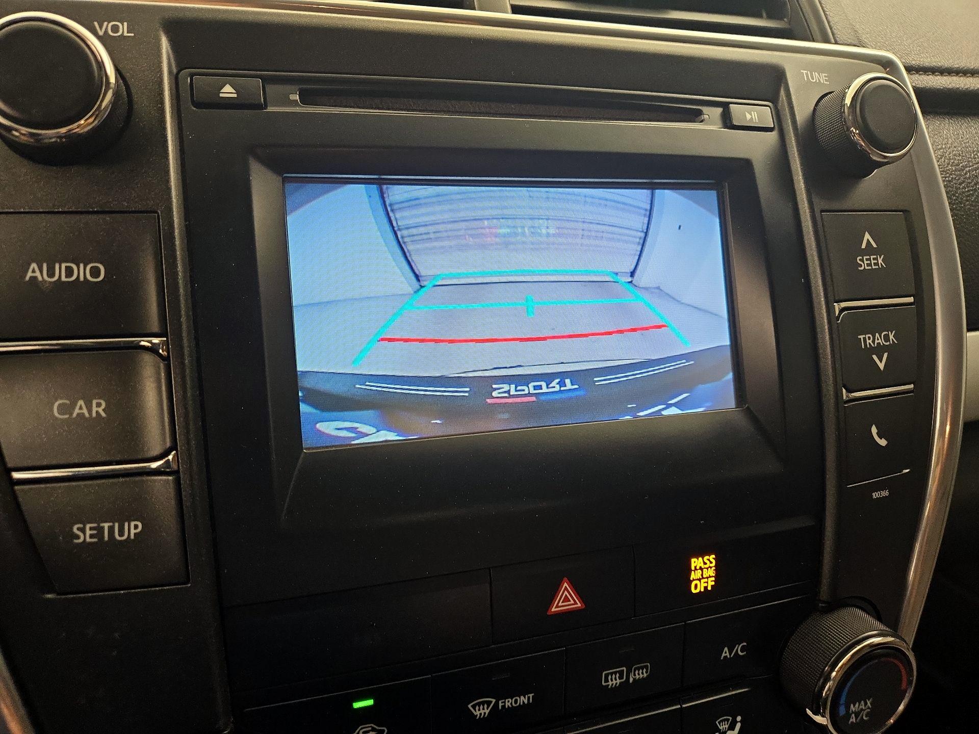 Thumbnail: 2015 Toyota Camry - 14