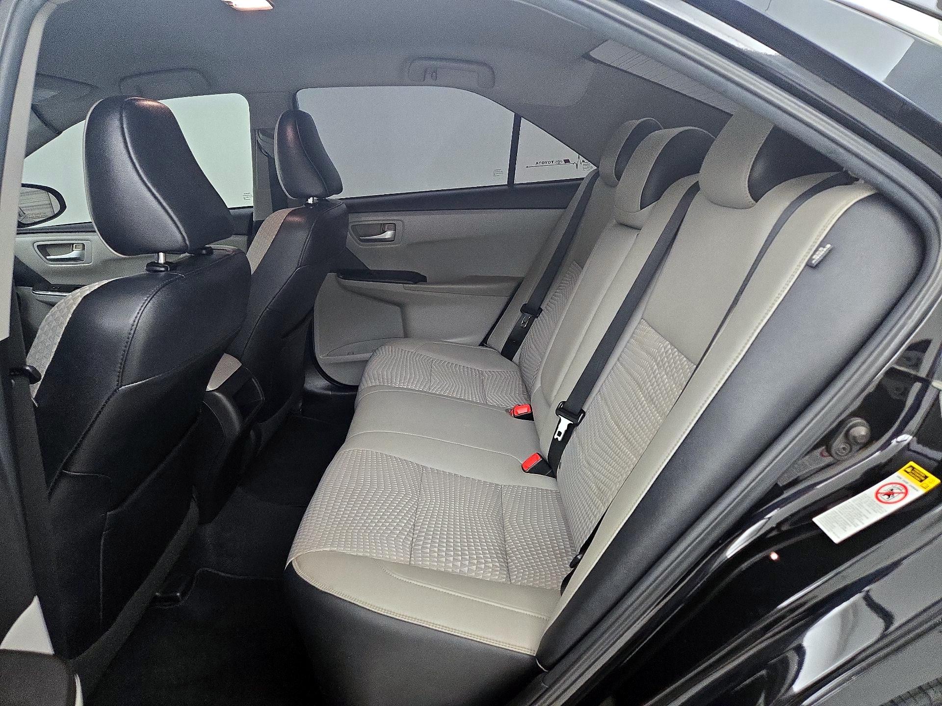 Thumbnail: 2015 Toyota Camry - 19