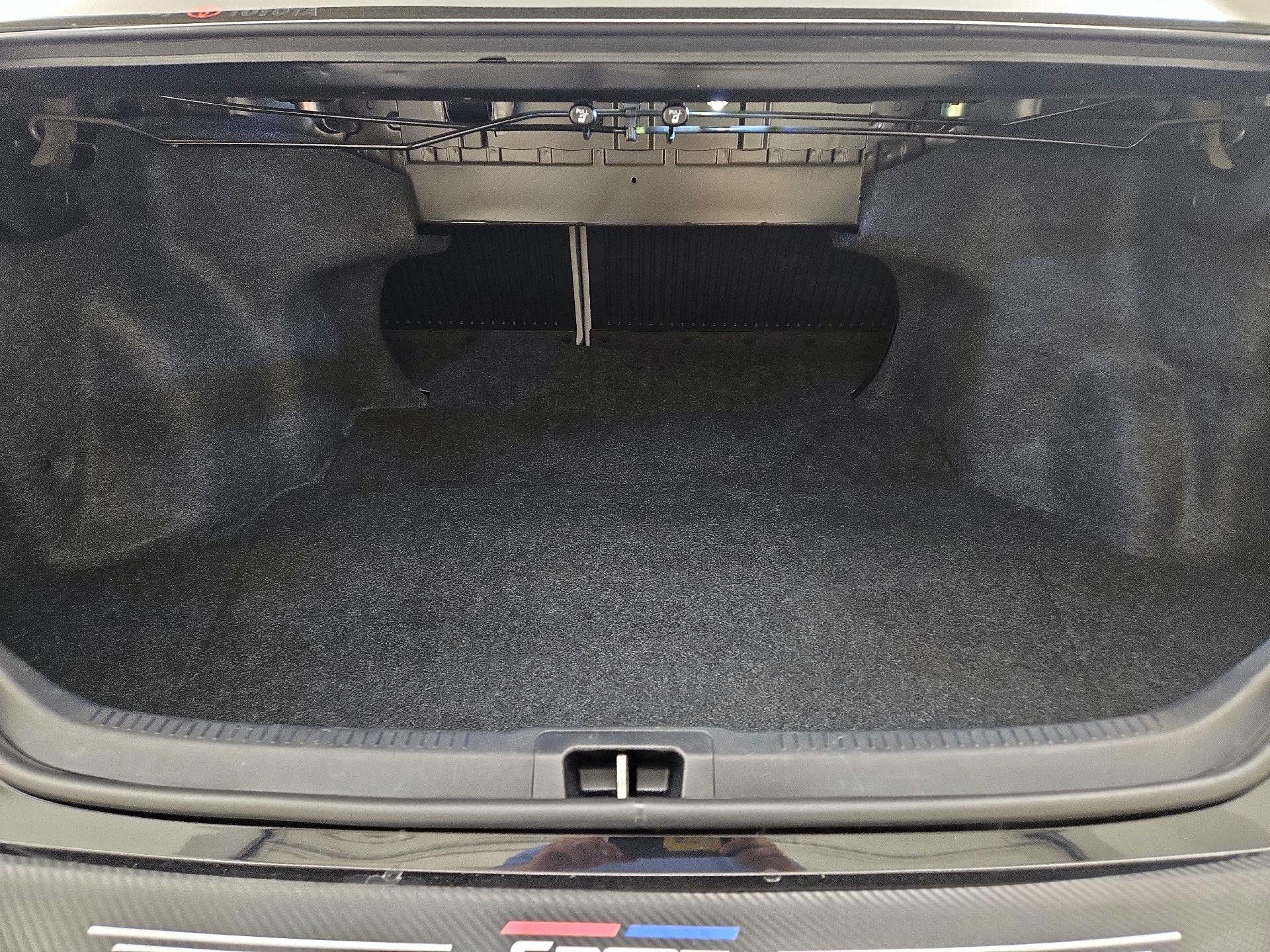 Thumbnail: 2015 Toyota Camry - 20