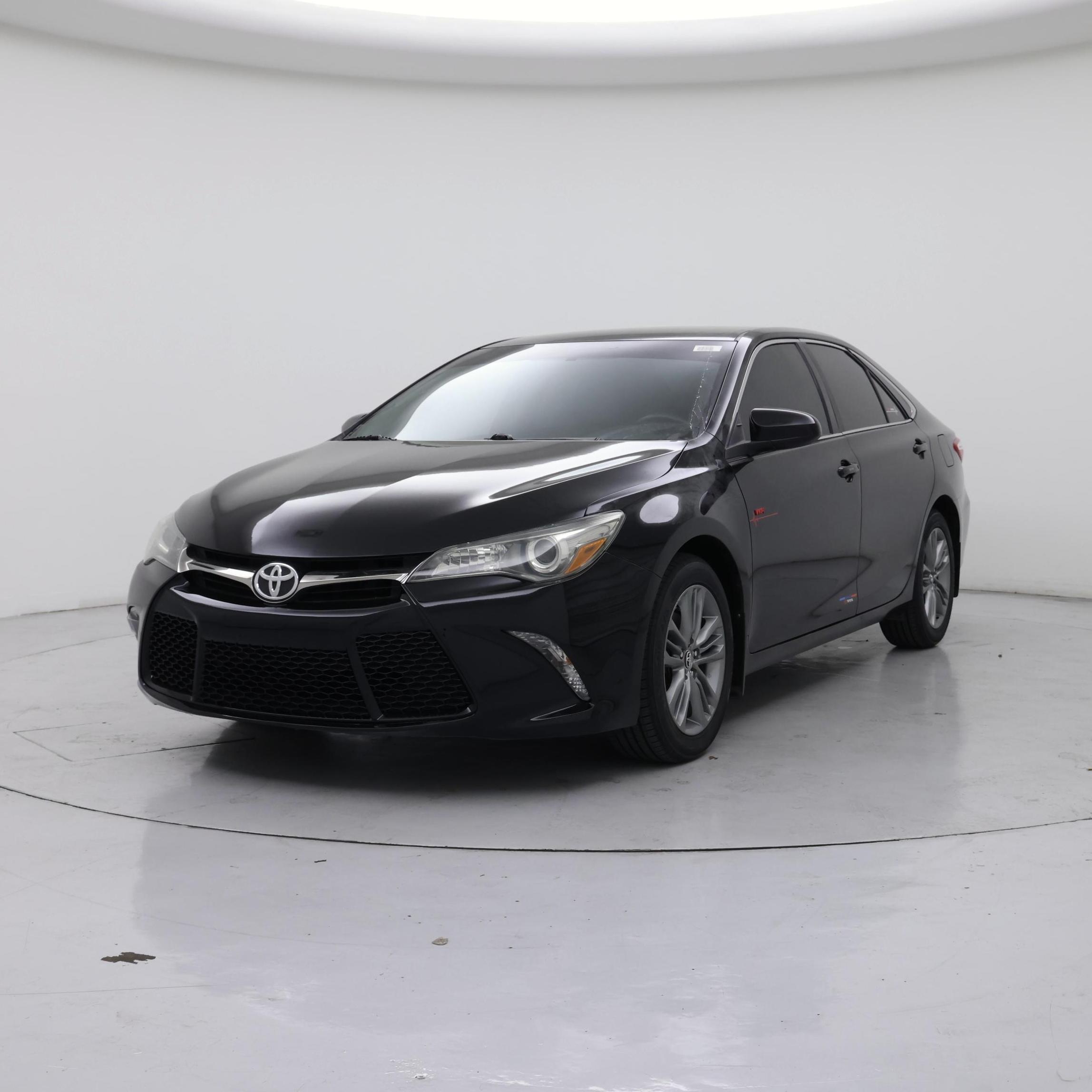 Thumbnail: 2015 Toyota Camry - 4