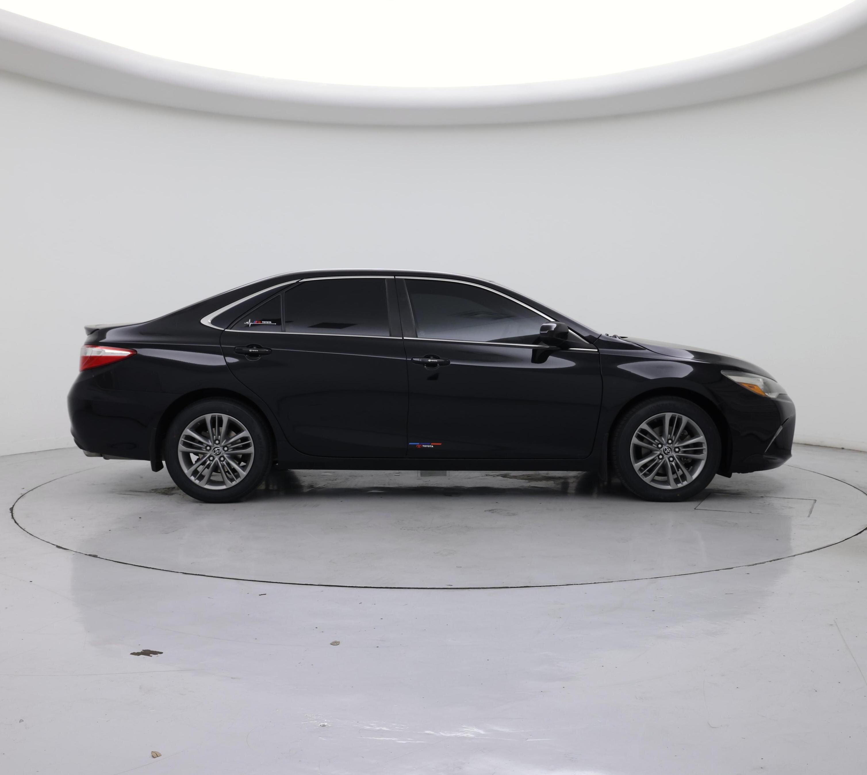 Thumbnail: 2015 Toyota Camry - 7