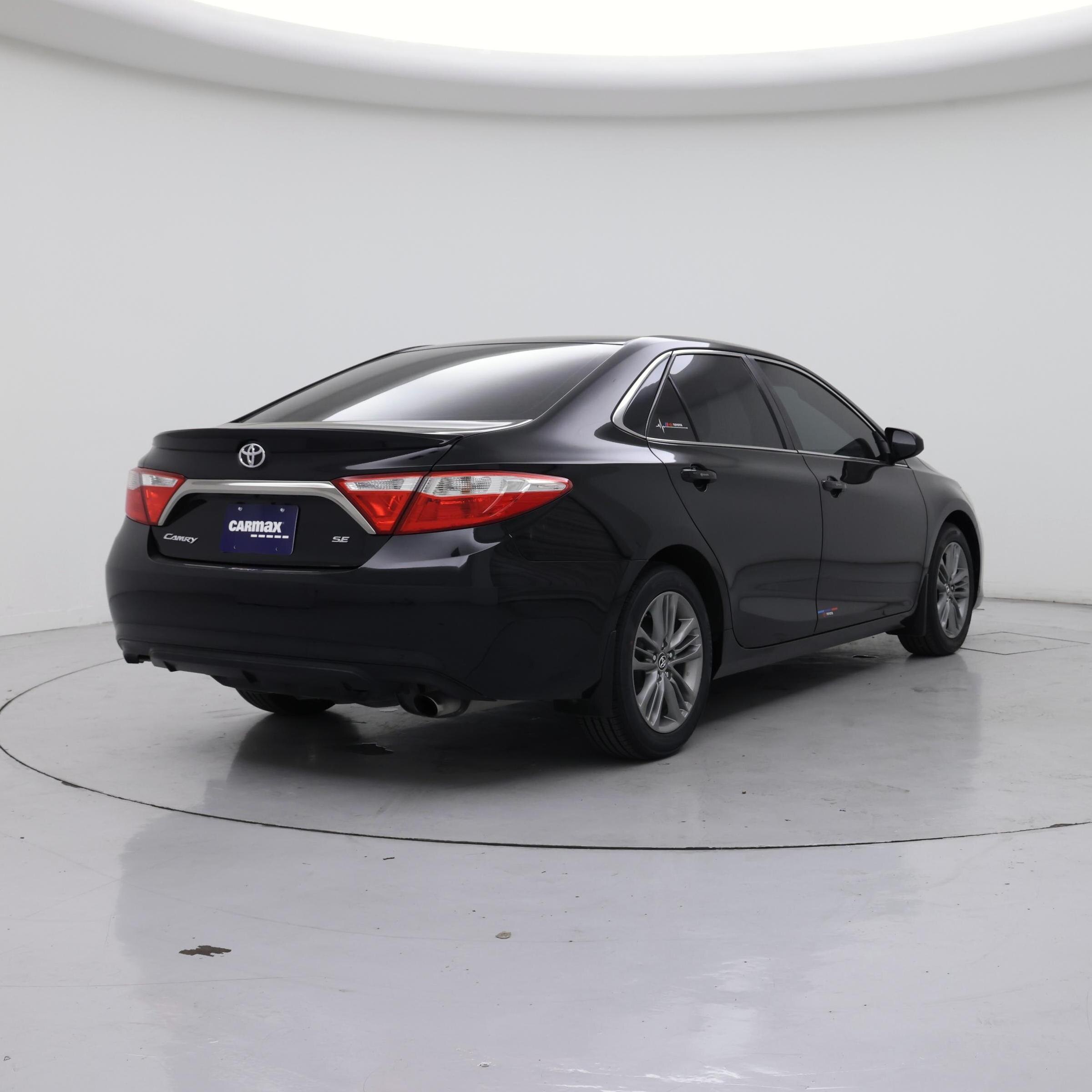 Thumbnail: 2015 Toyota Camry - 8