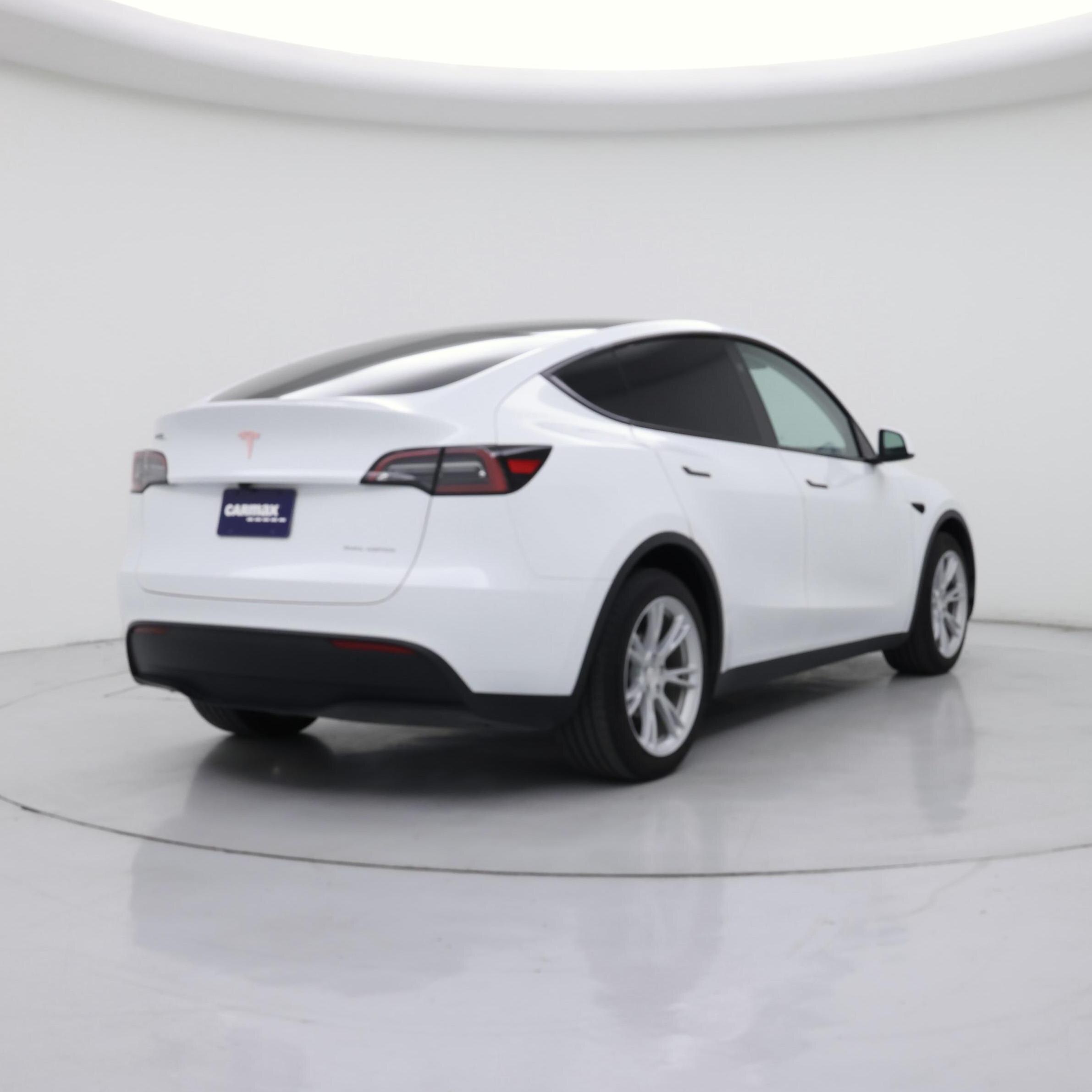 Thumbnail: 2024 Tesla Model Y - 8