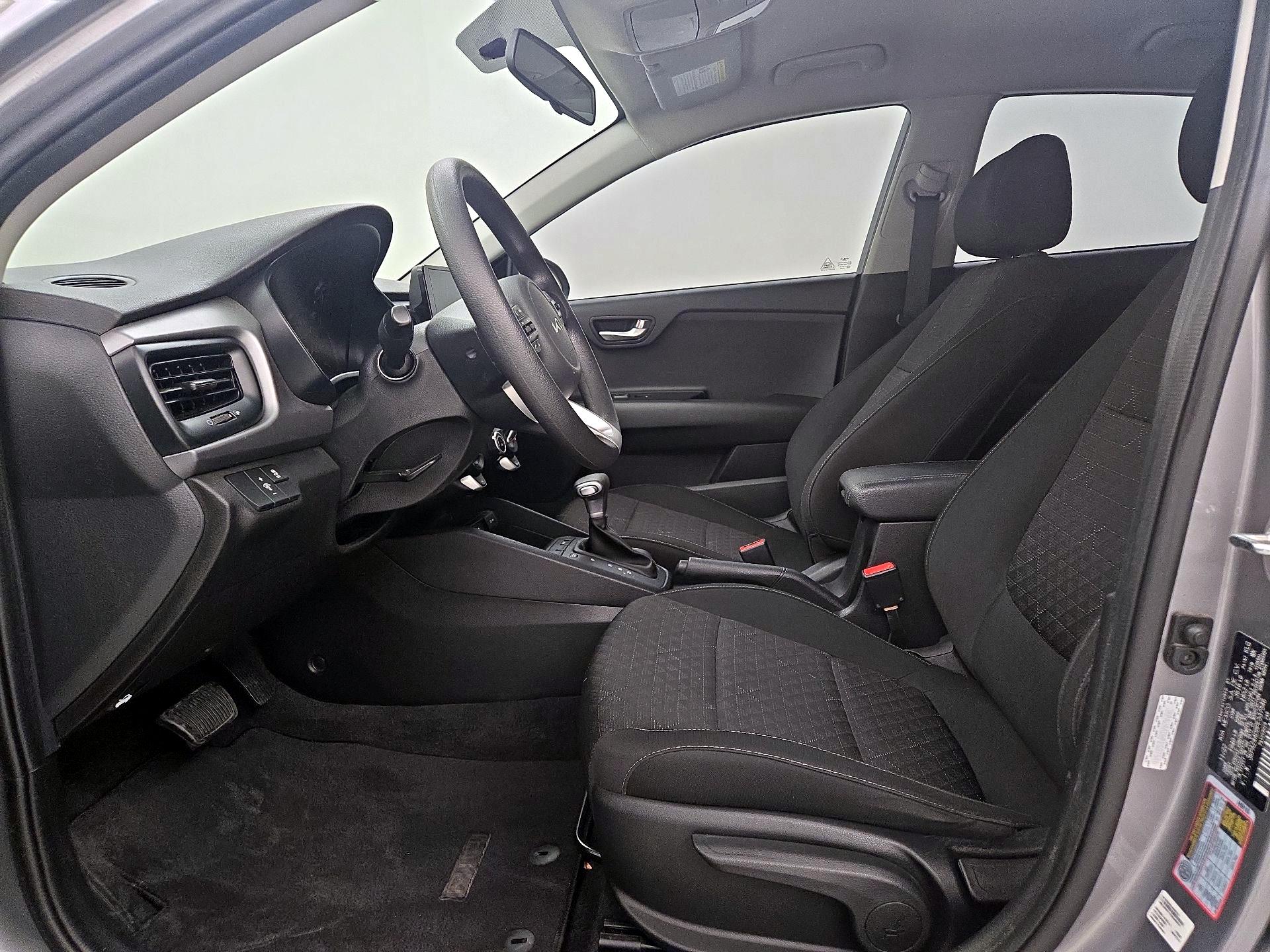 Thumbnail: 2023 Kia Rio - 11