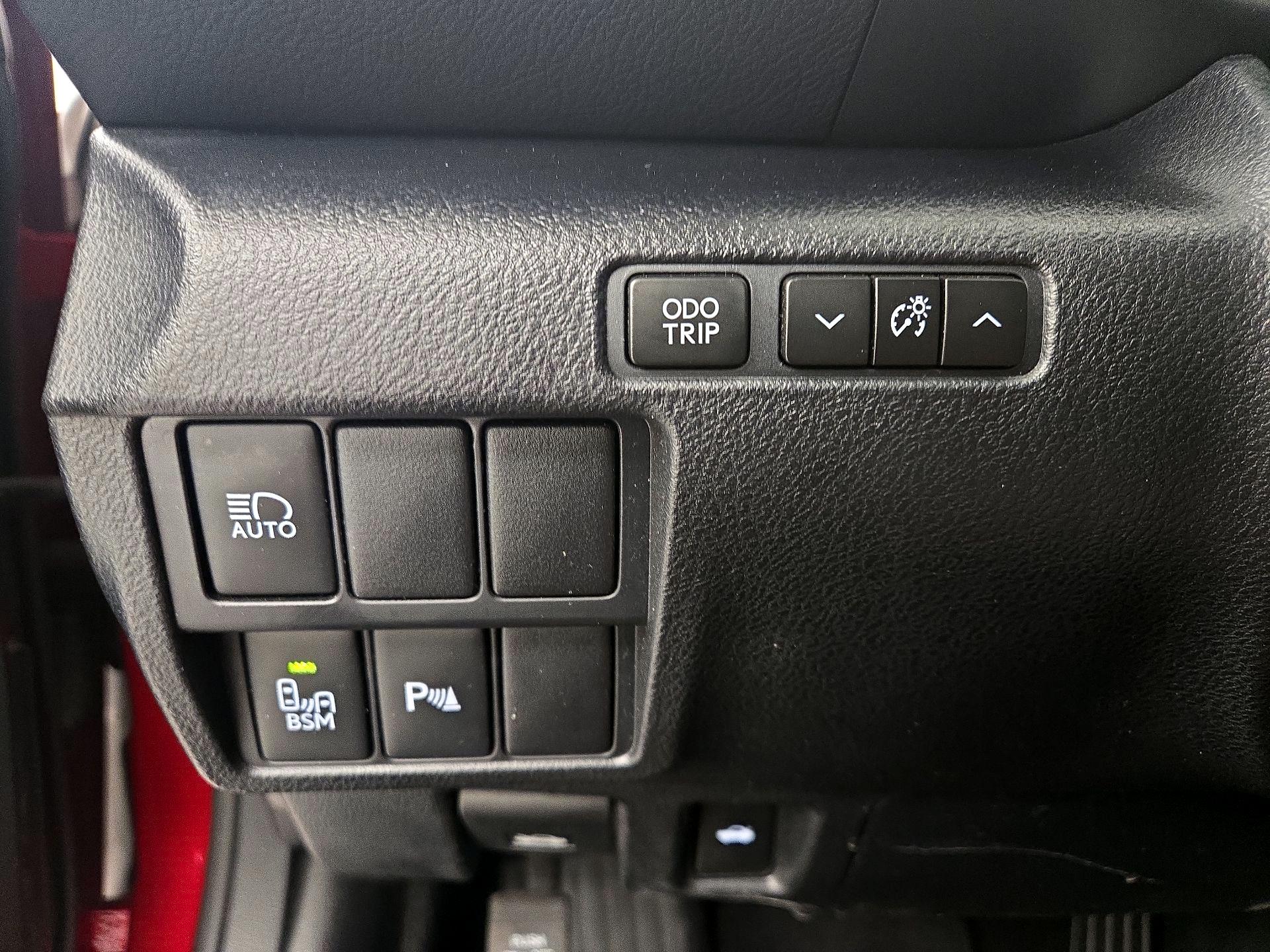 Thumbnail: 2019 Lexus RC - 13