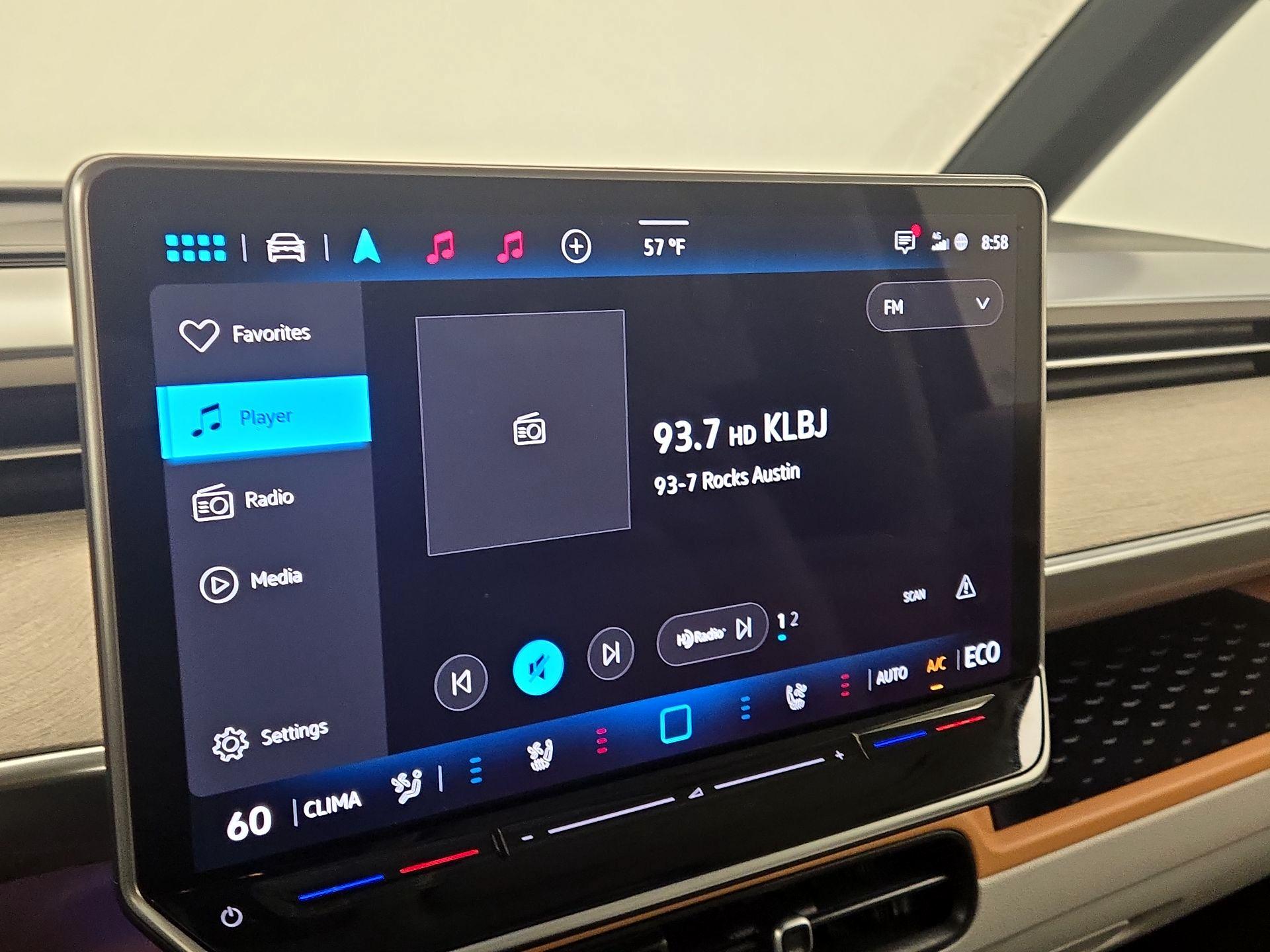 Thumbnail: 2025 Volkswagen ID.Buzz - 16