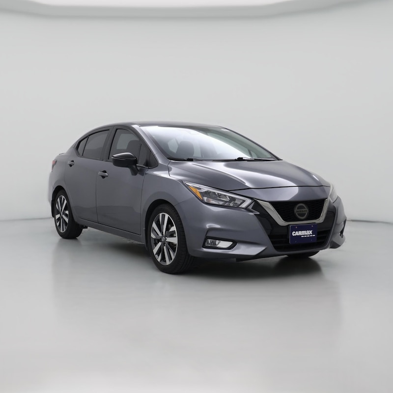 2021 Nissan Versa SR