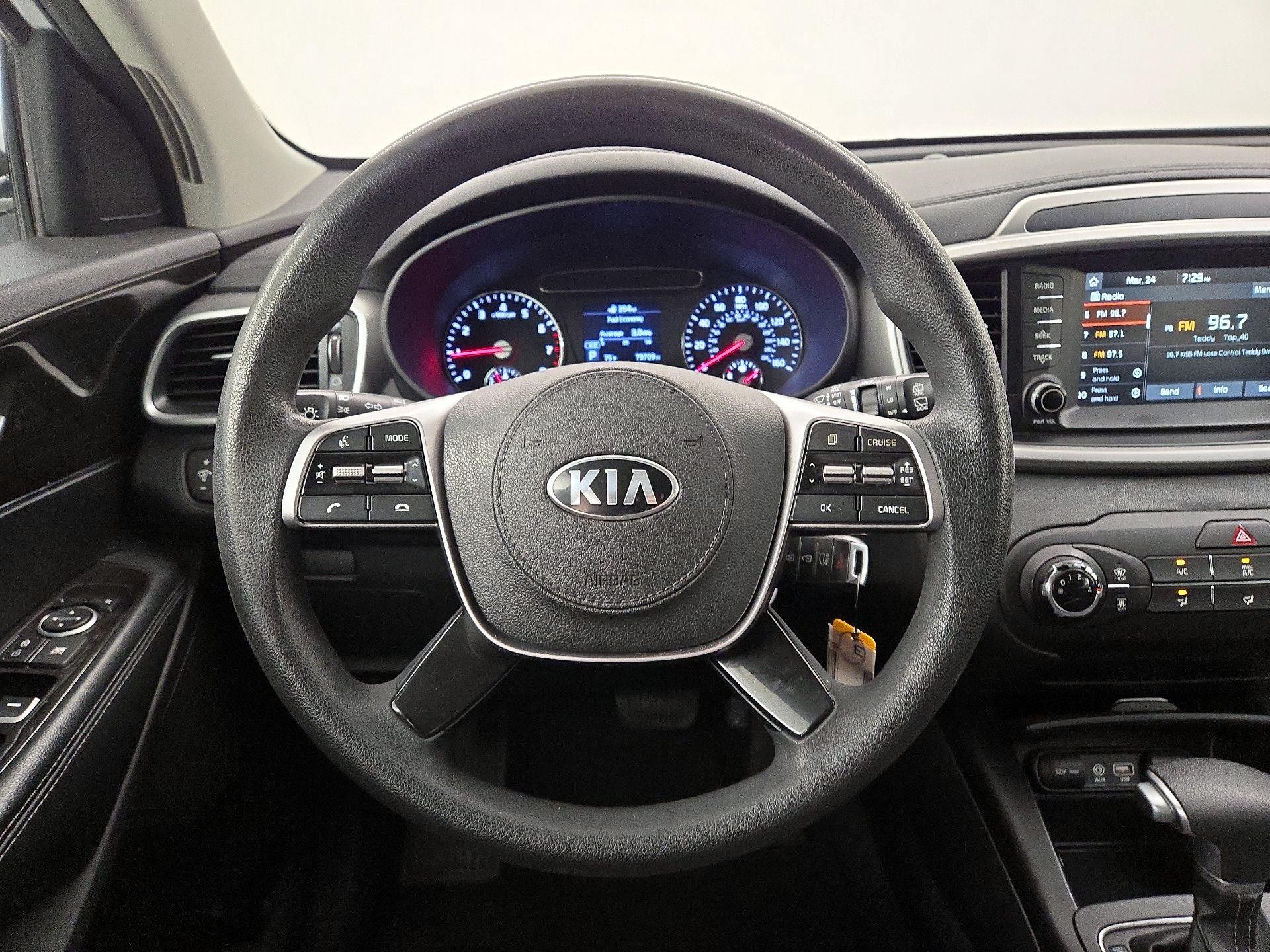 Thumbnail: 2020 Kia Sorento - 10