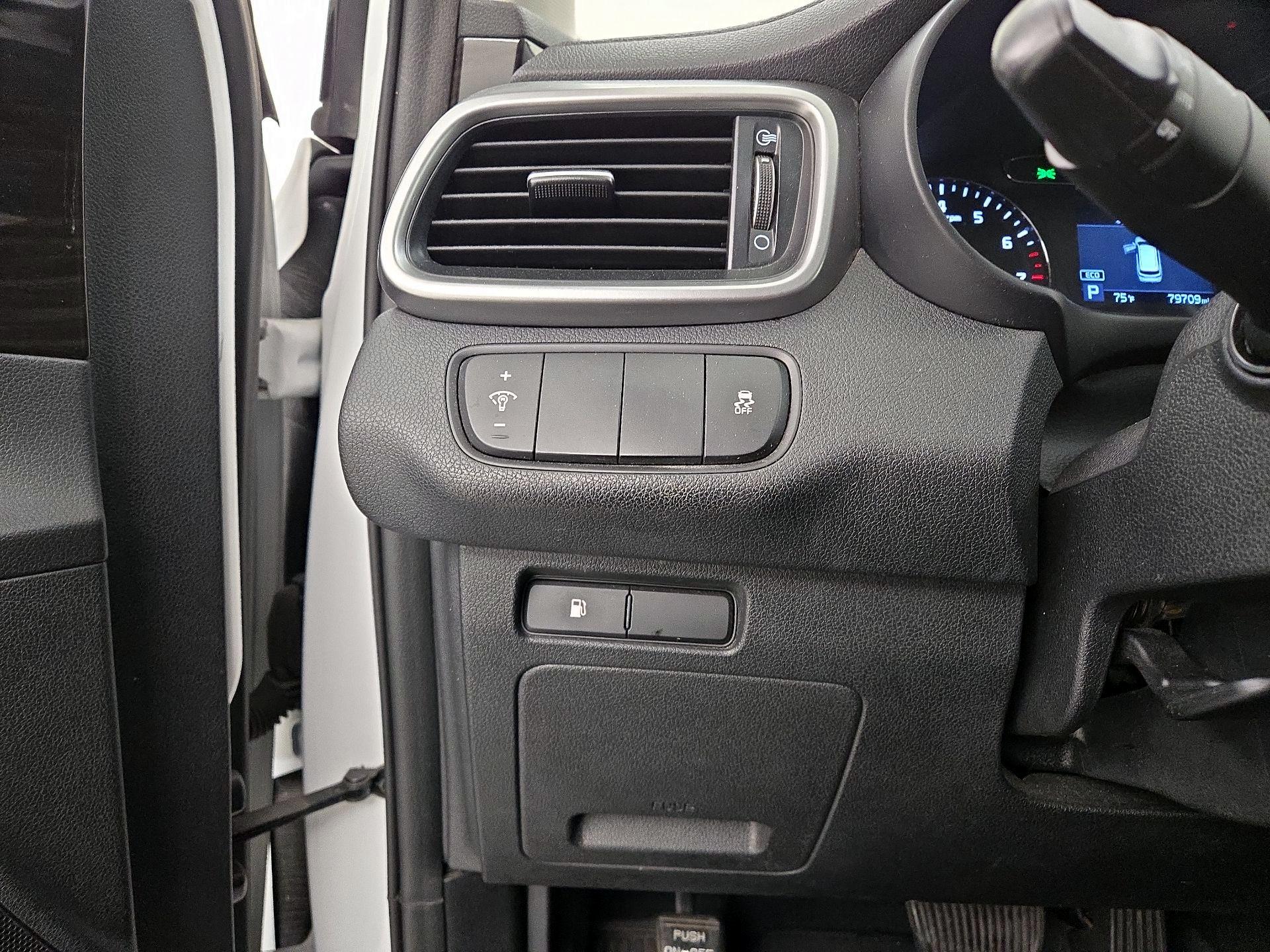 Thumbnail: 2020 Kia Sorento - 13