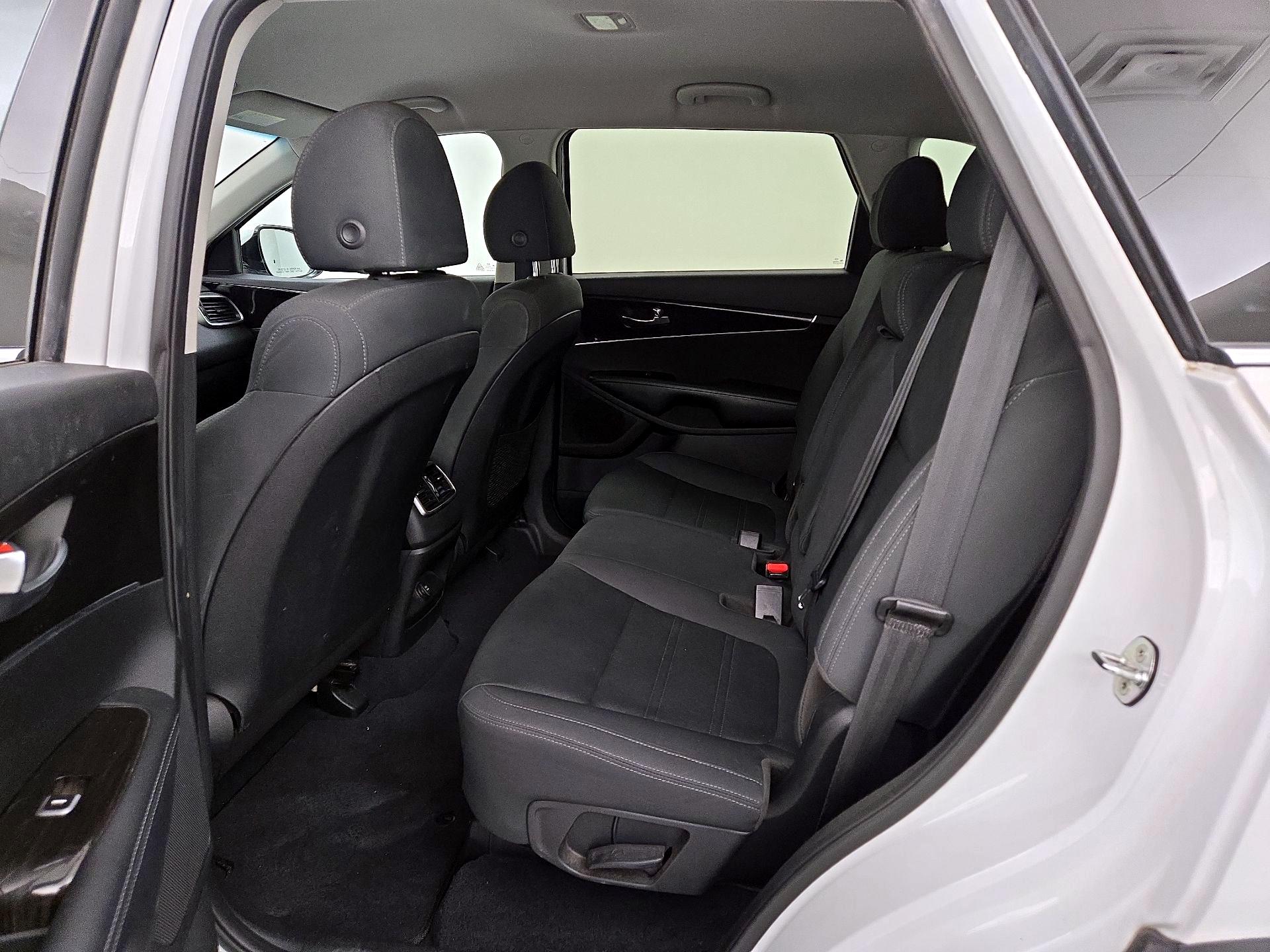 Thumbnail: 2020 Kia Sorento - 19