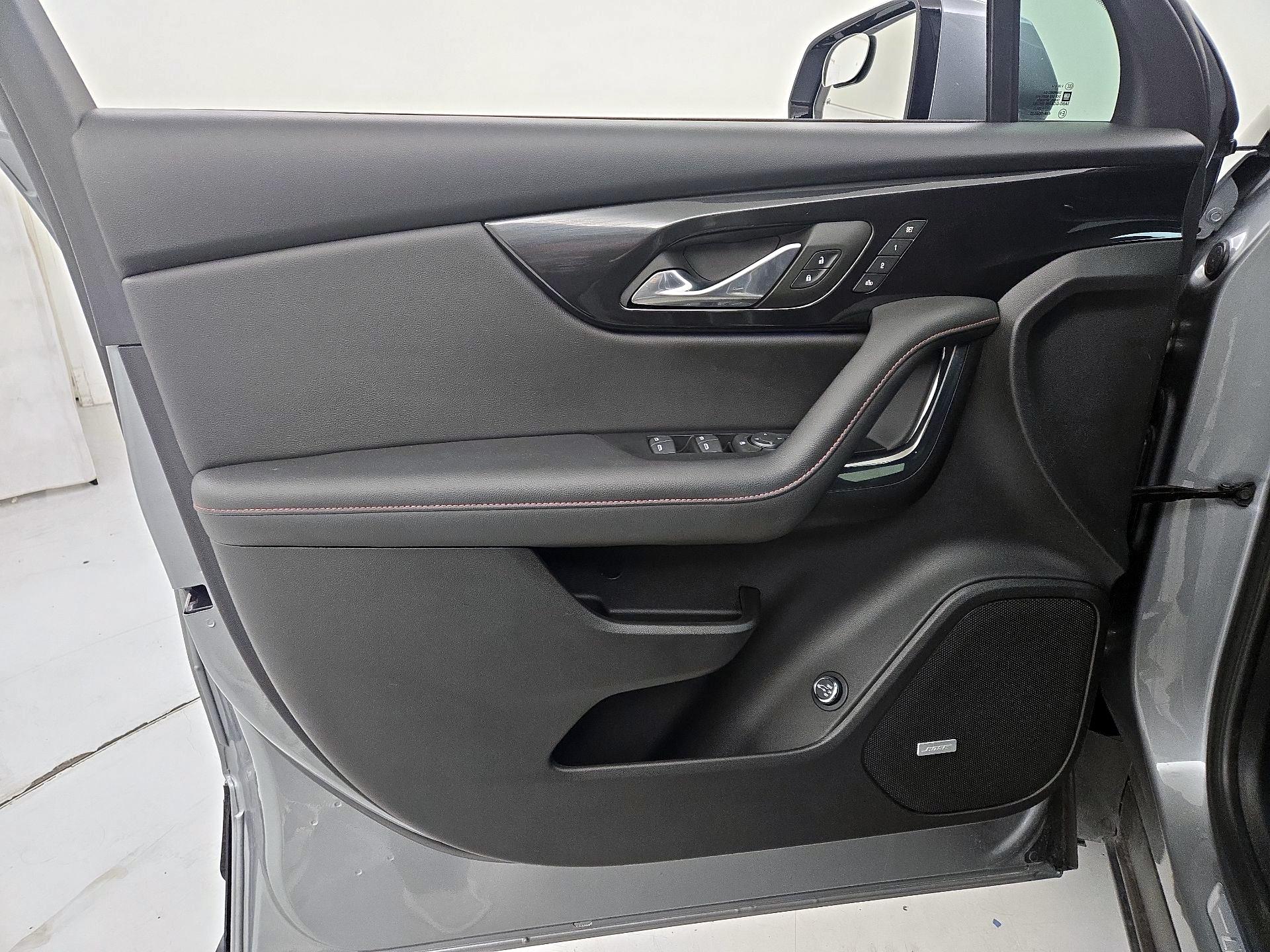 Thumbnail: 2023 Chevrolet Blazer - 12