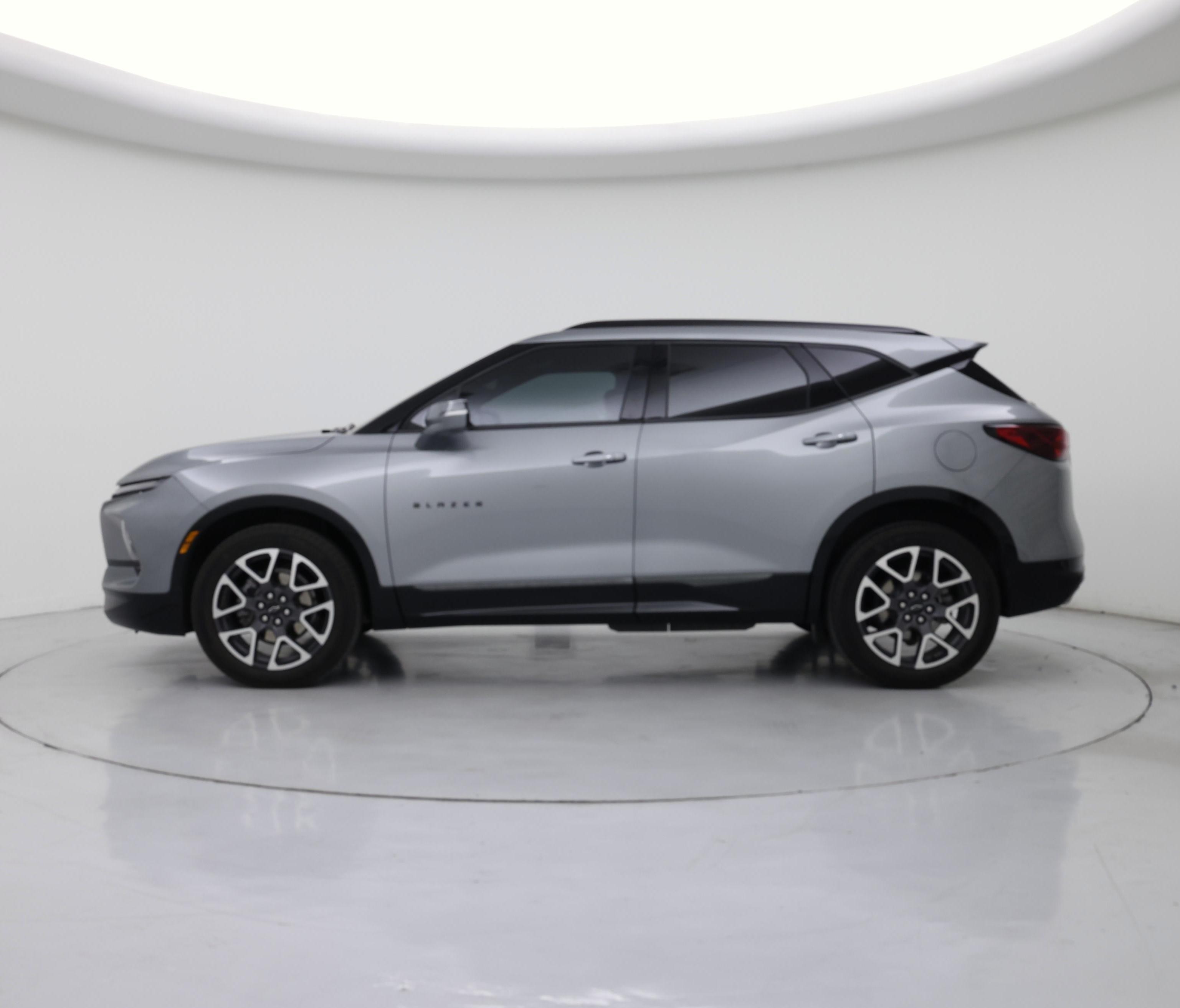 Thumbnail: 2023 Chevrolet Blazer - 3