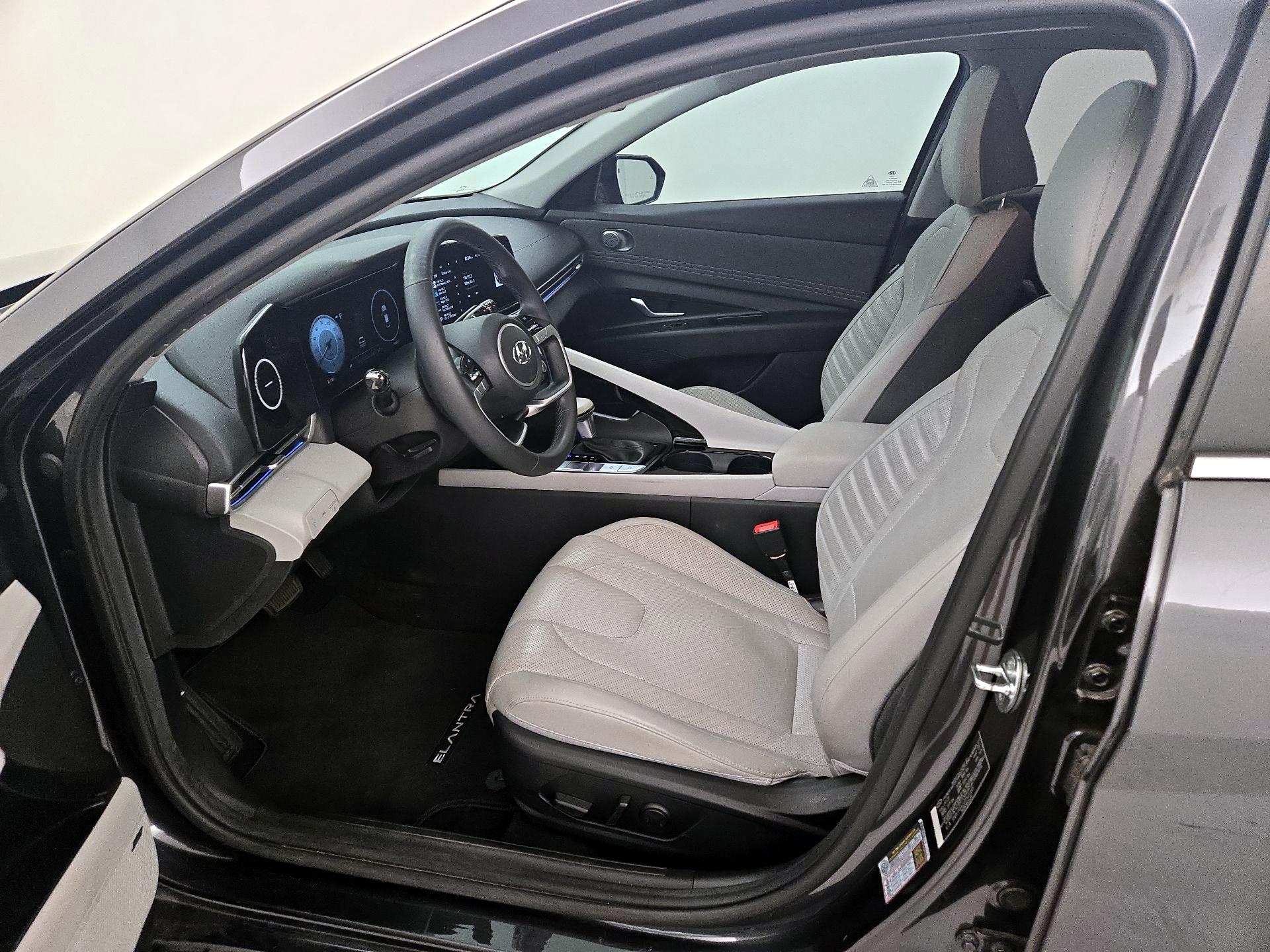 Thumbnail: 2023 Hyundai Elantra - 11