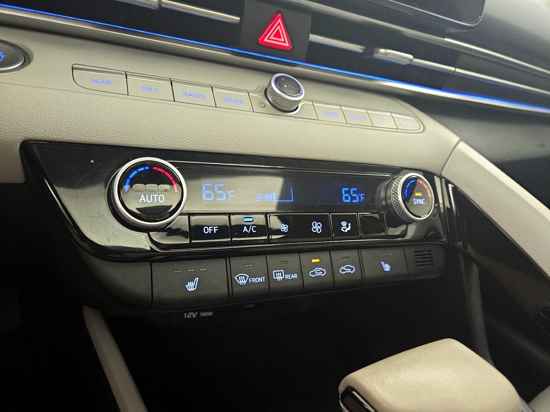 Thumbnail: 2023 Hyundai Elantra - 17