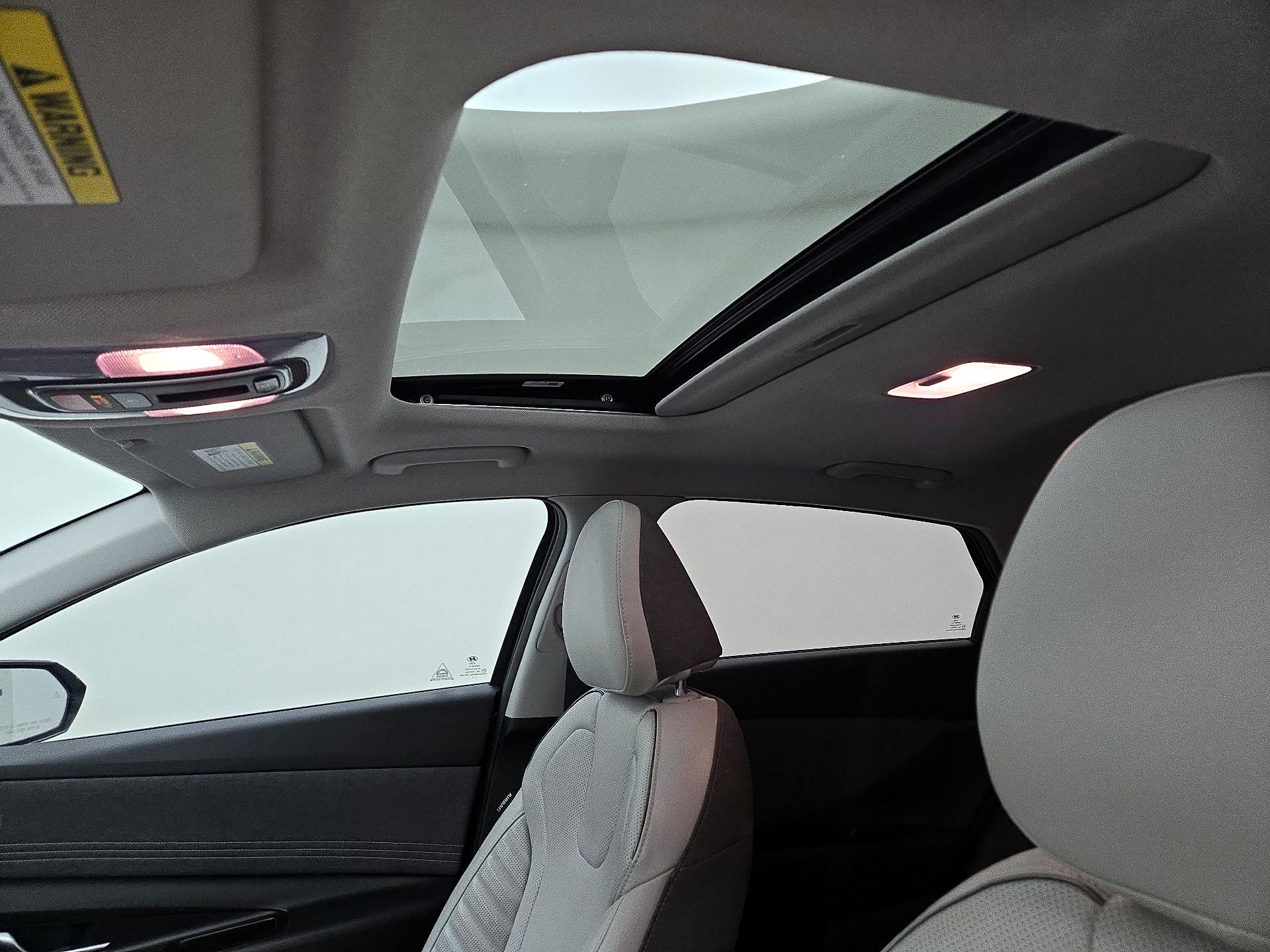 Thumbnail: 2023 Hyundai Elantra - 20