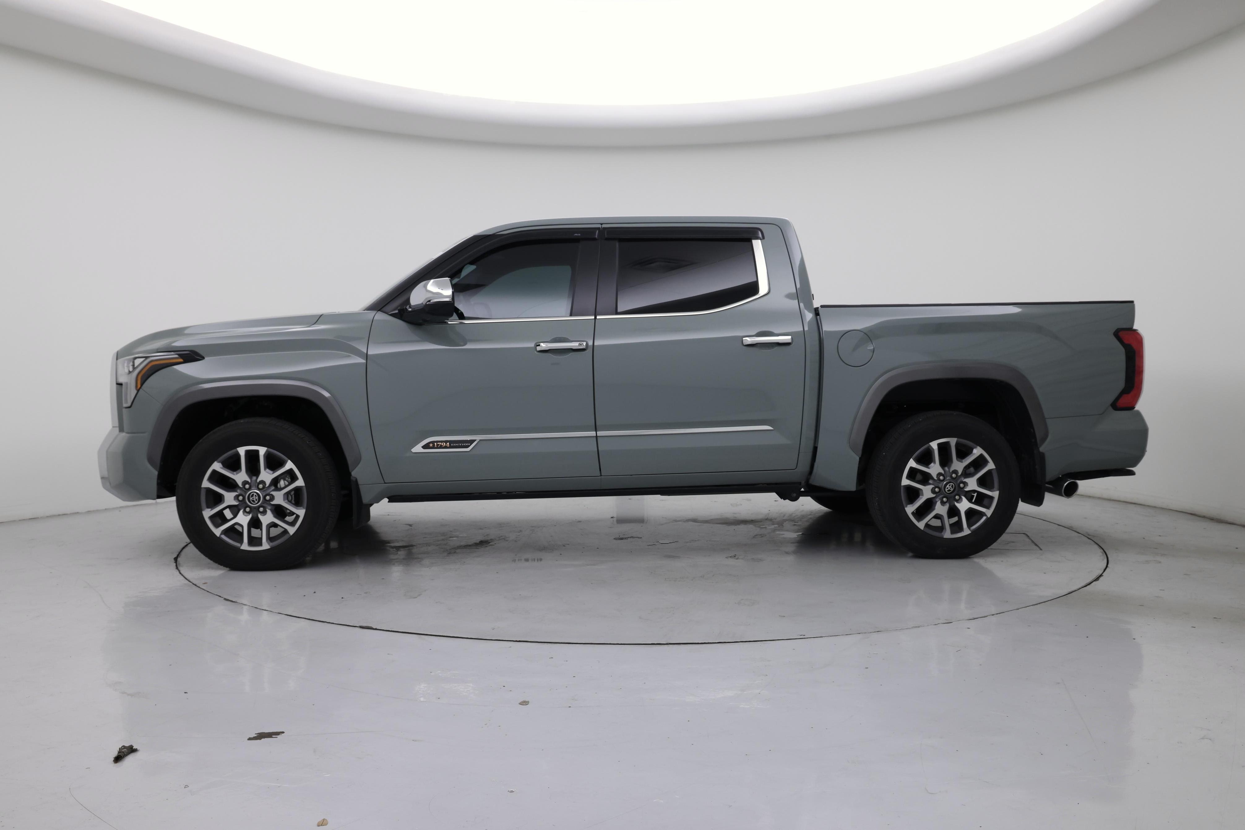 Thumbnail: 2024 Toyota Tundra - 3