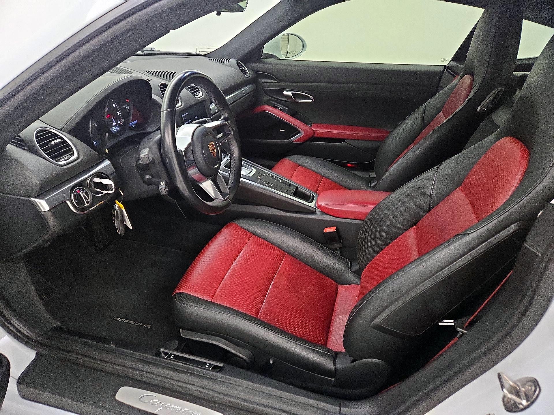 Thumbnail: 2019 Porsche 718 Cayman - 11