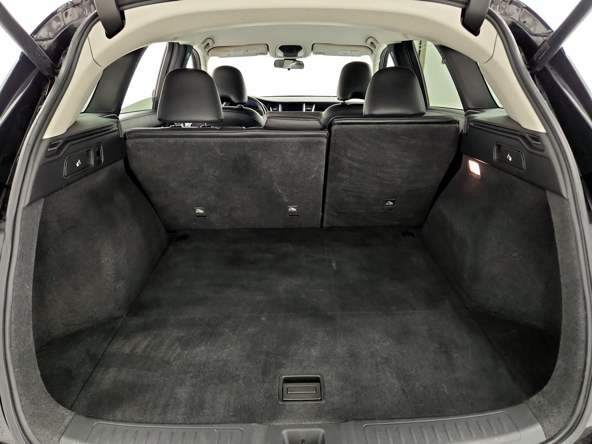 Thumbnail: 2021 INFINITI QX50 - 20