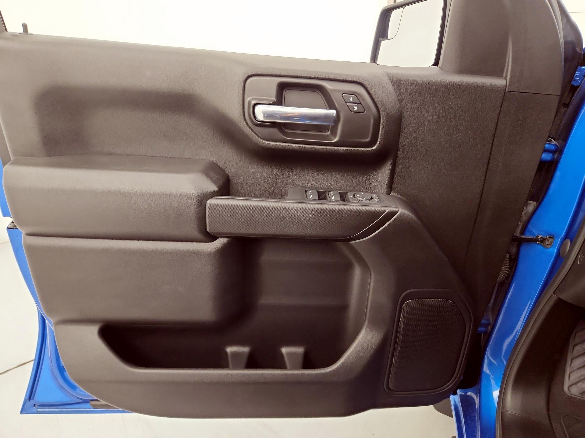 Thumbnail: 2023 Chevrolet Silverado 1500 - 12