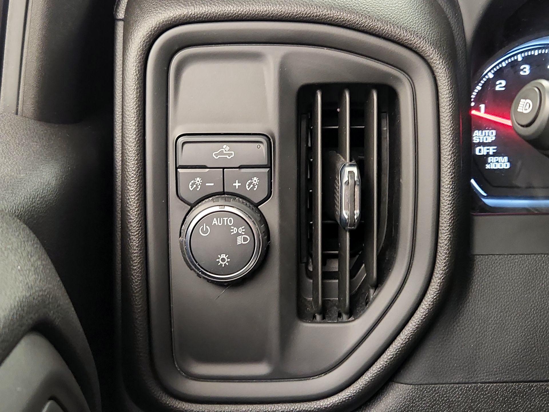 Thumbnail: 2023 Chevrolet Silverado 1500 - 13