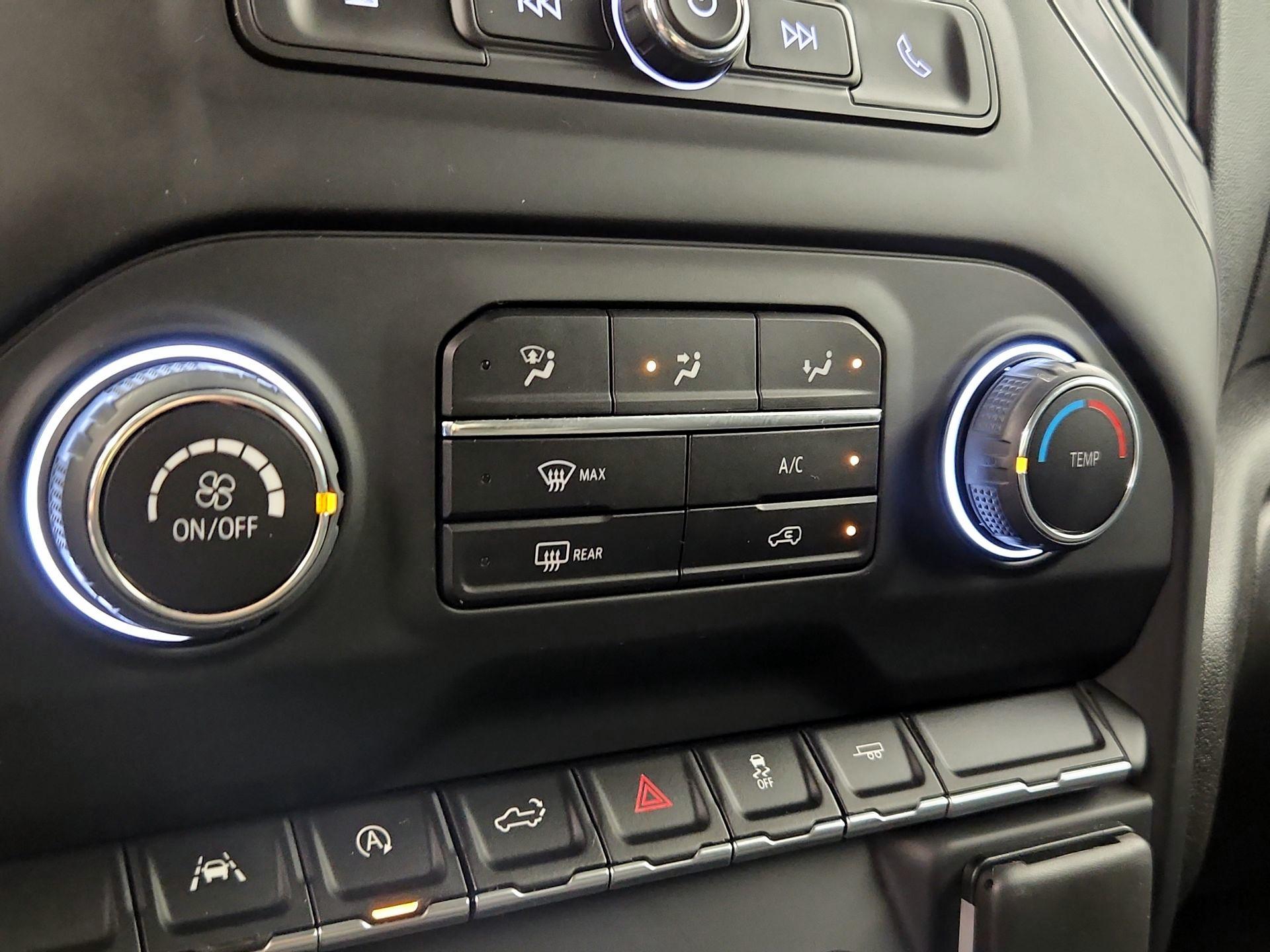 Thumbnail: 2023 Chevrolet Silverado 1500 - 16