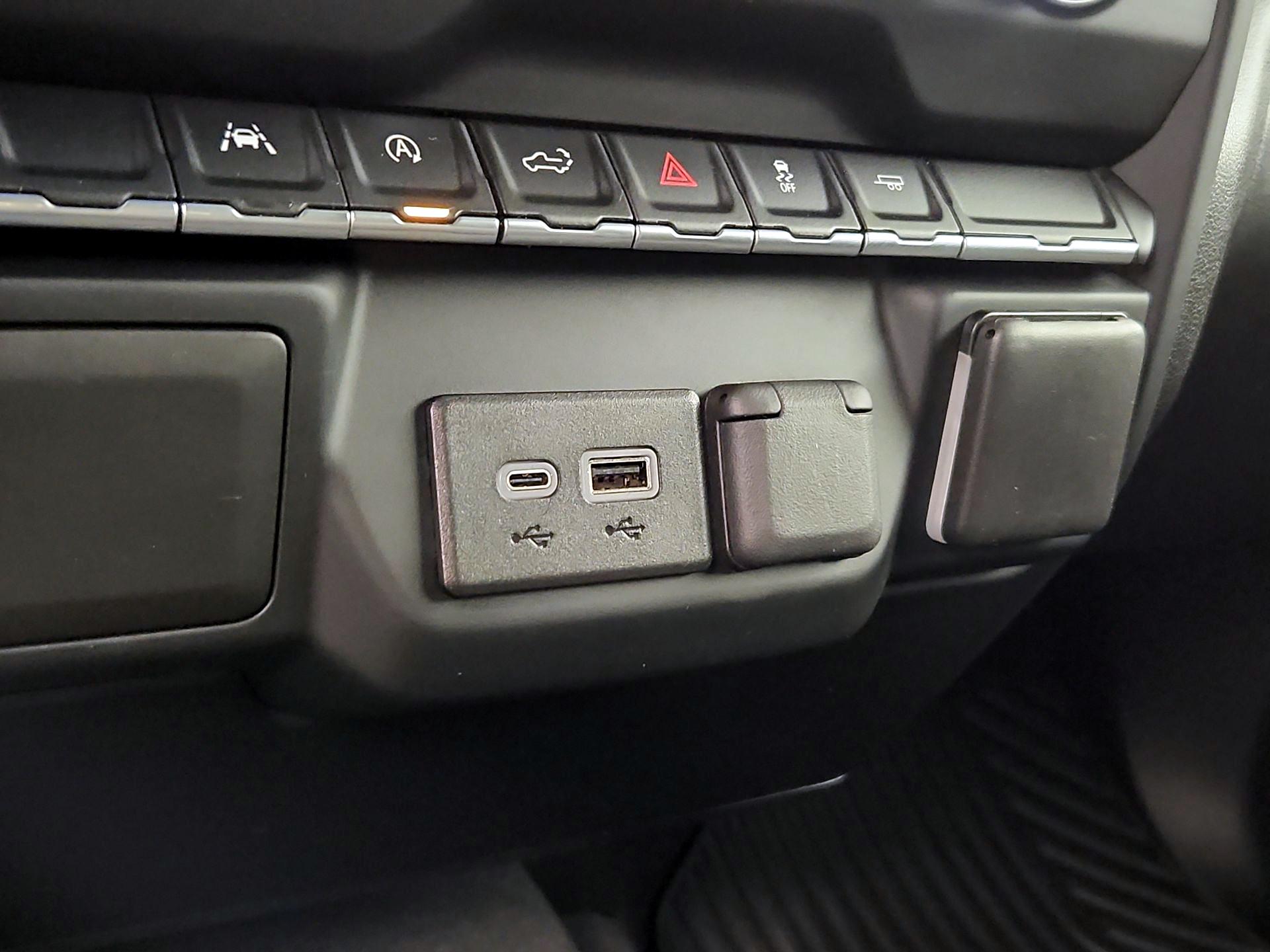 Thumbnail: 2023 Chevrolet Silverado 1500 - 18