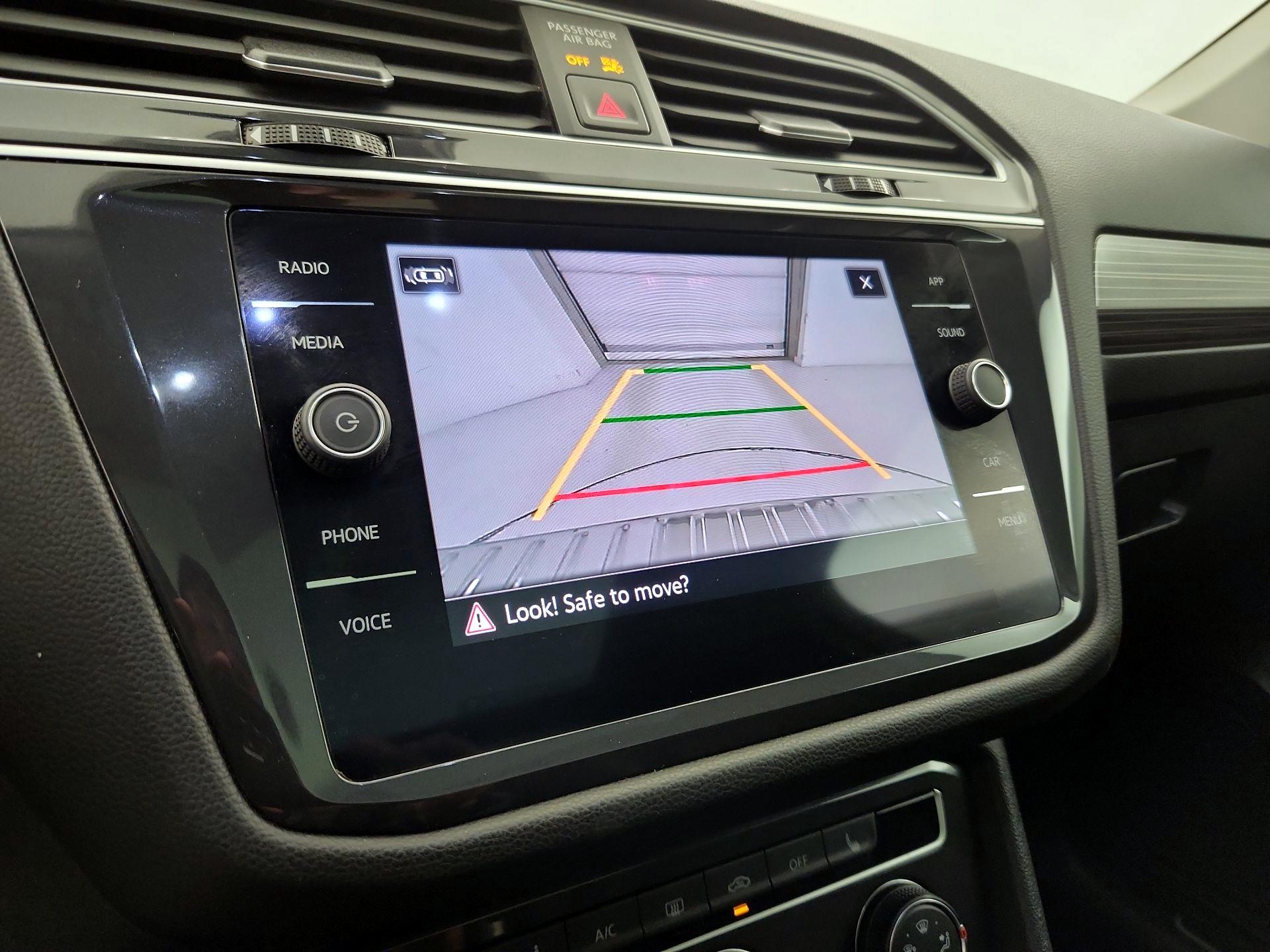 Thumbnail: 2024 Volkswagen Tiguan - 15