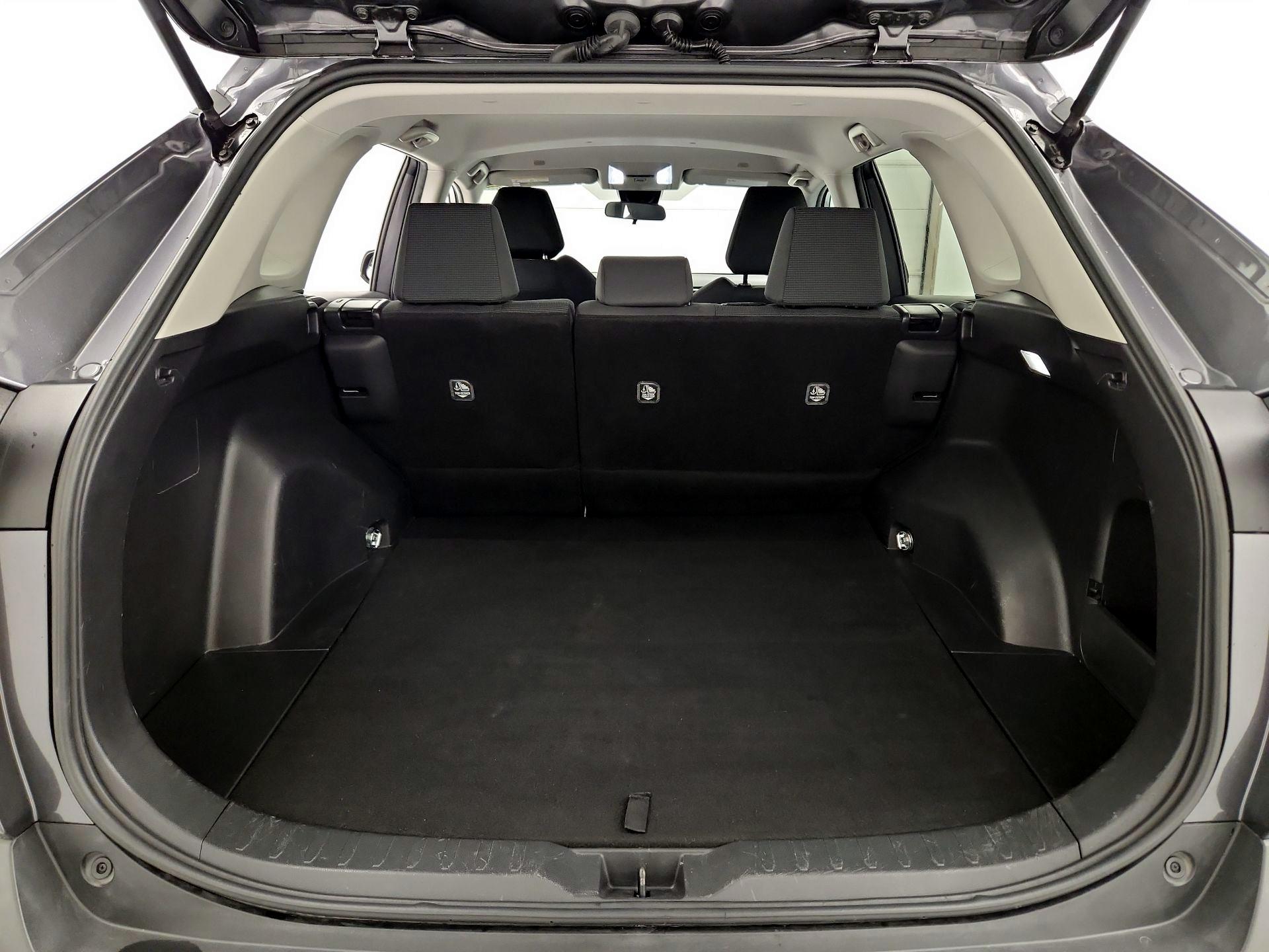 Thumbnail: 2024 Toyota RAV4 - 20